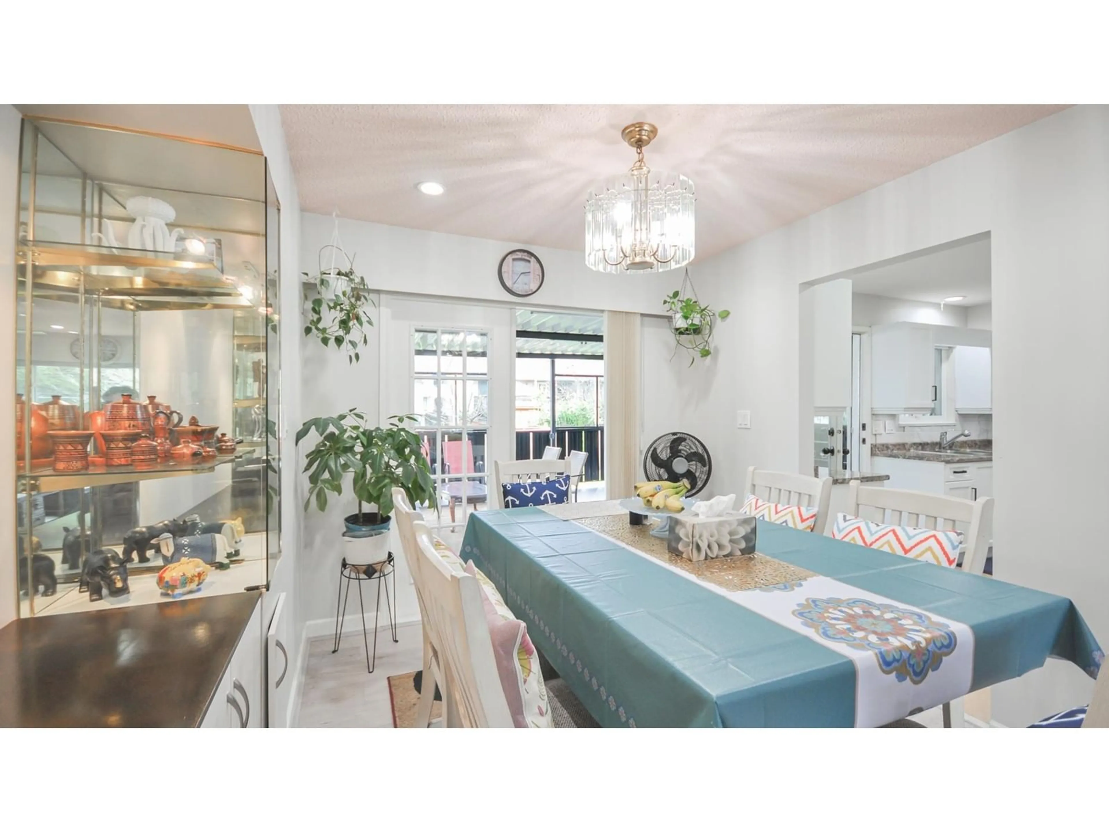 Open concept kitchen, ceramic/tile floor for 11696 95 AVENUE, Delta British Columbia V4C3T4