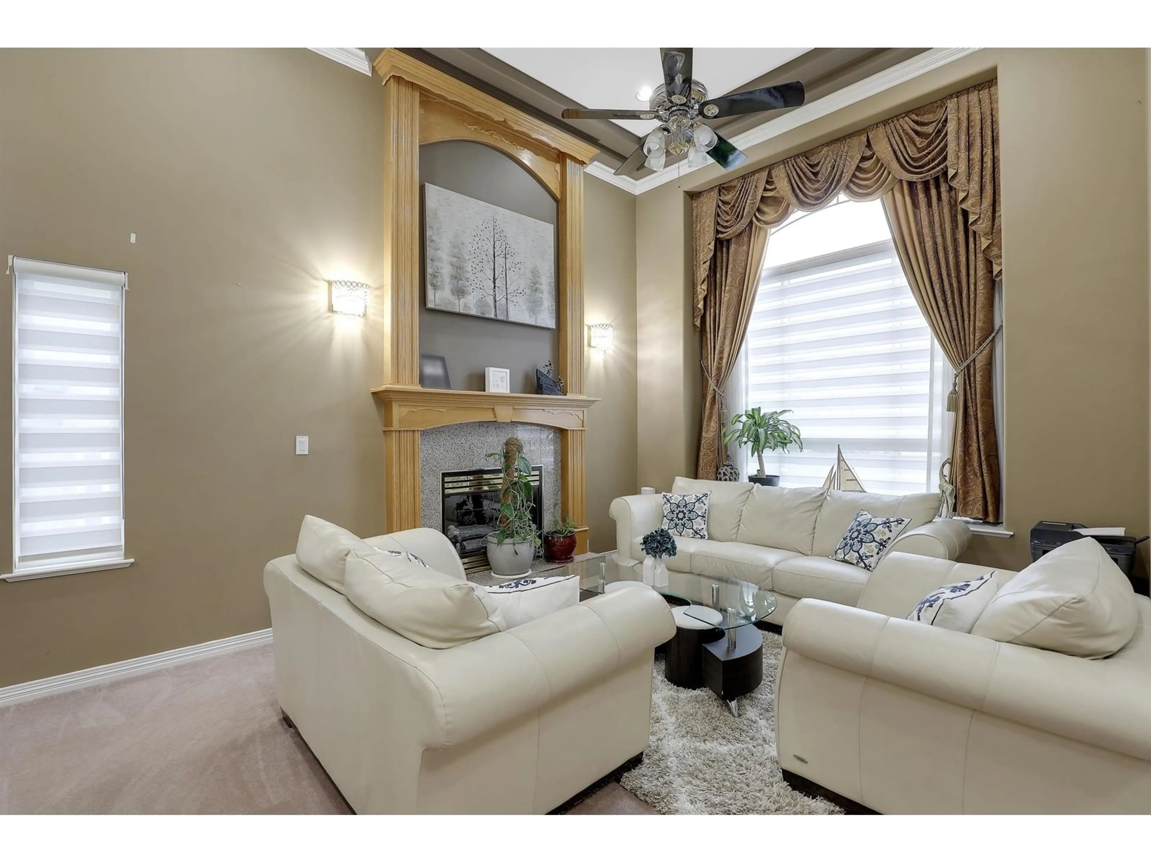 Living room with furniture, unknown for 6125 132A, Surrey British Columbia V3X3J6