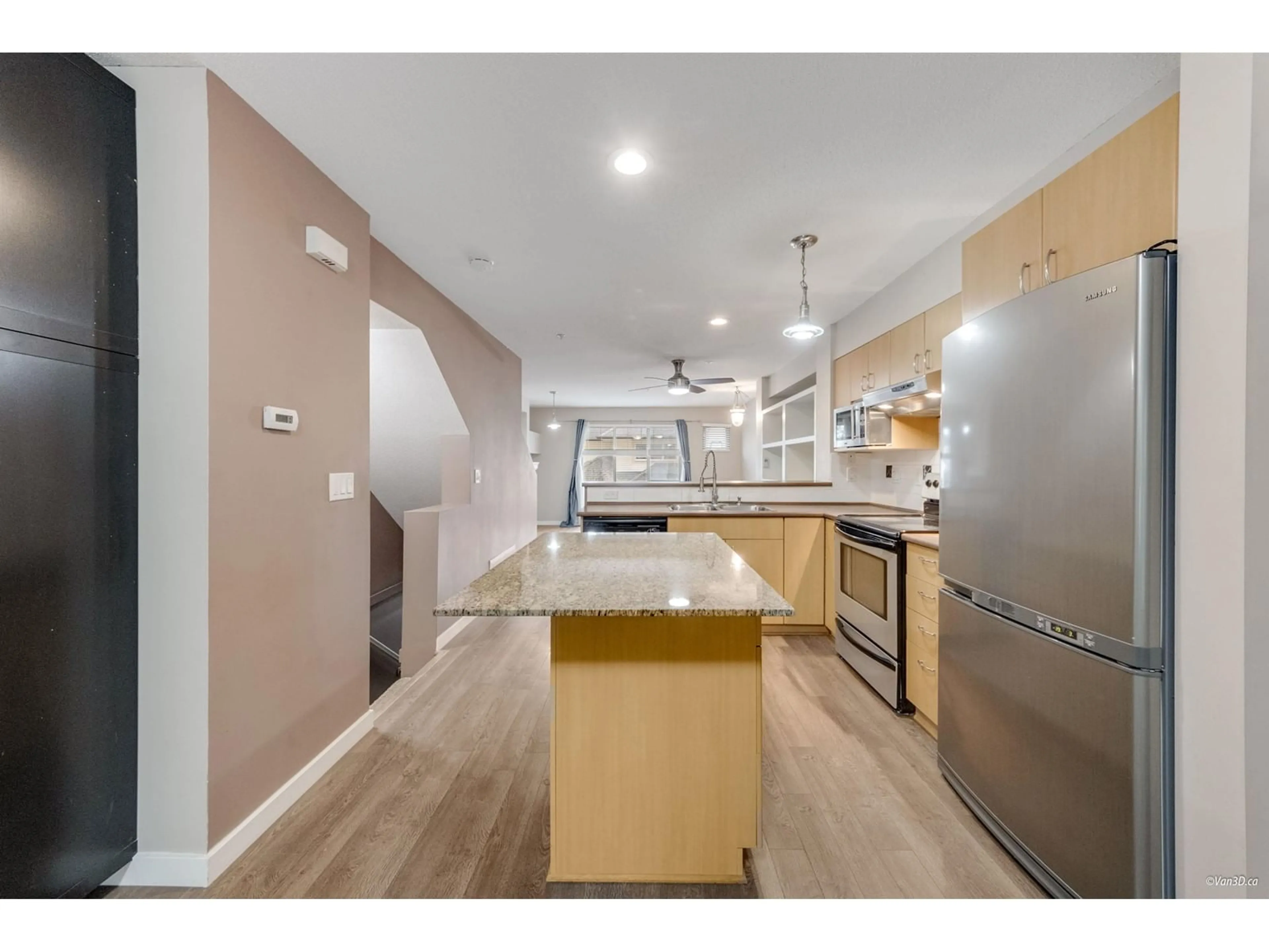 Open concept kitchen, unknown for 19 - 20350 68, Langley British Columbia V2Y3A5