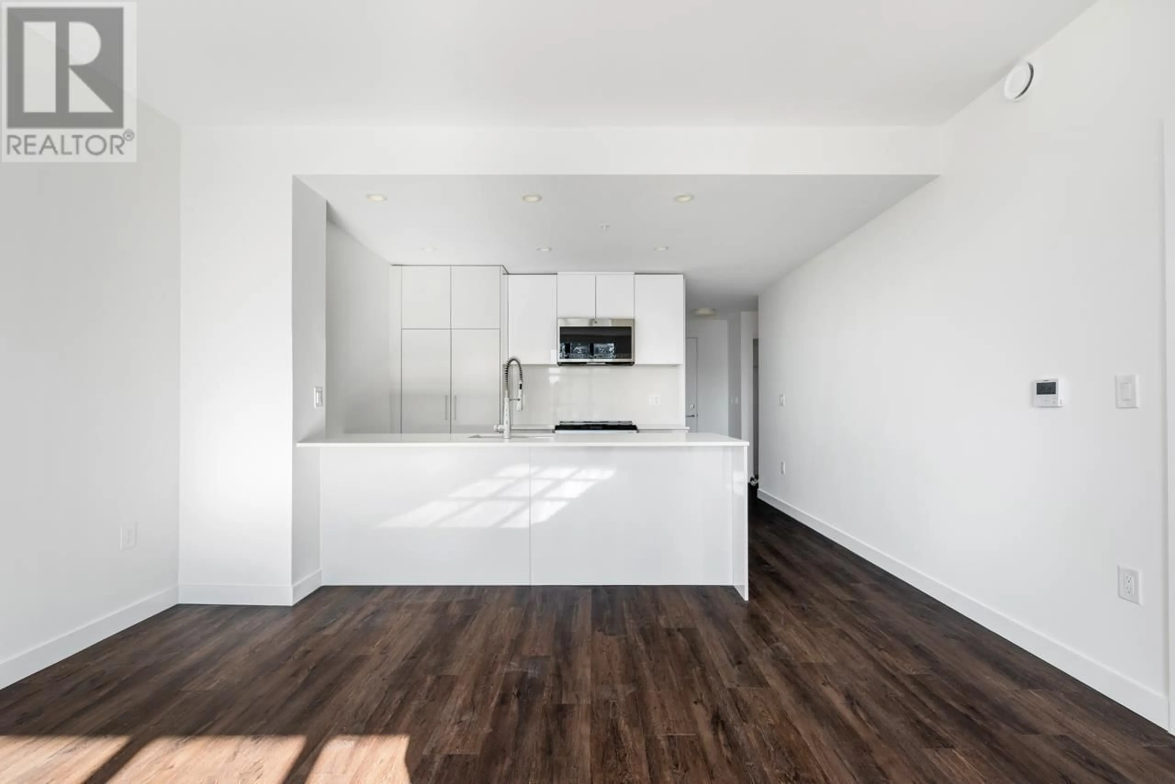 Open concept kitchen, unknown for 300 - 2446 SHAUGHNESSY STREET, Port Coquitlam British Columbia V3C3E5