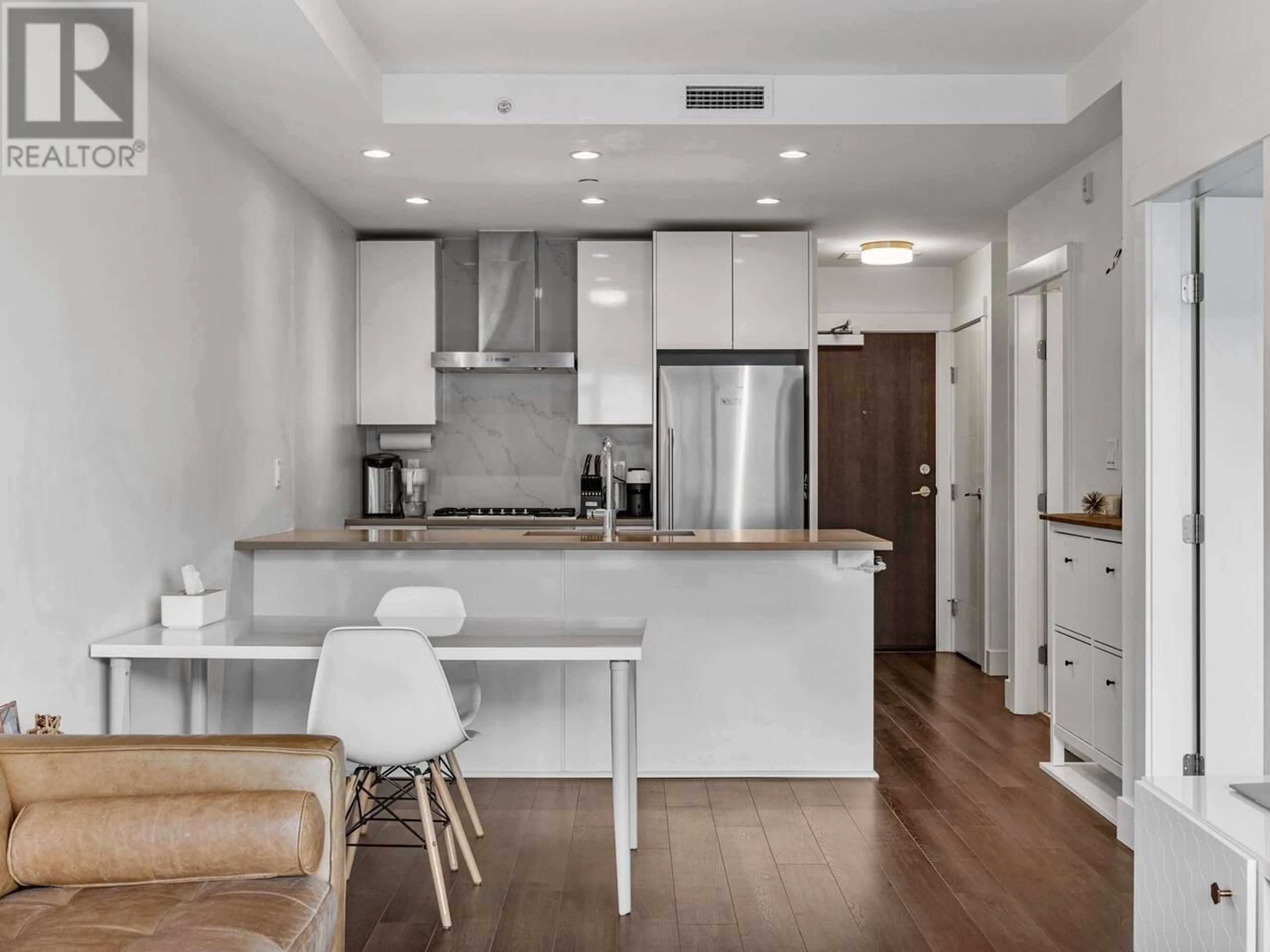 Open concept kitchen, unknown for 620 - 10780 NO. 5 ROAD, Richmond British Columbia V6W0B8