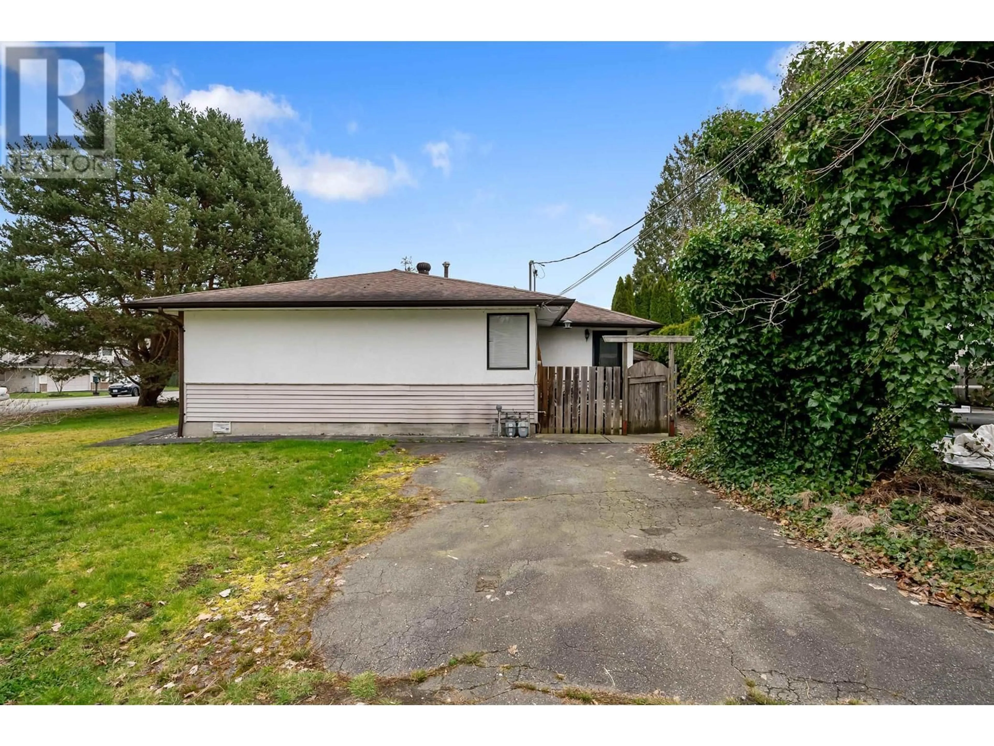 A pic from outside/outdoor area/front of a property/back of a property/a pic from drone, street for 23340 122 AVENUE, Maple Ridge British Columbia V2X3Y7