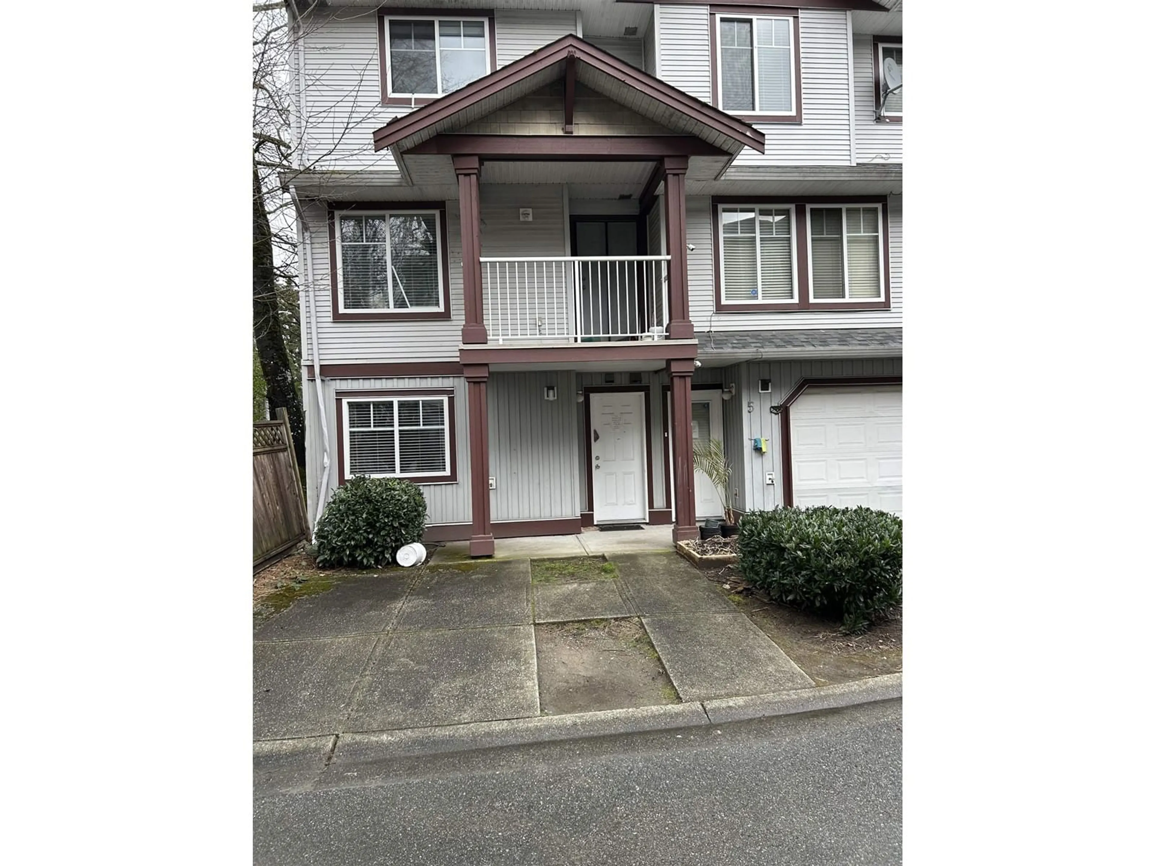 Unknown for 6 12070 76 AVENUE, Surrey British Columbia V3W5Z2
