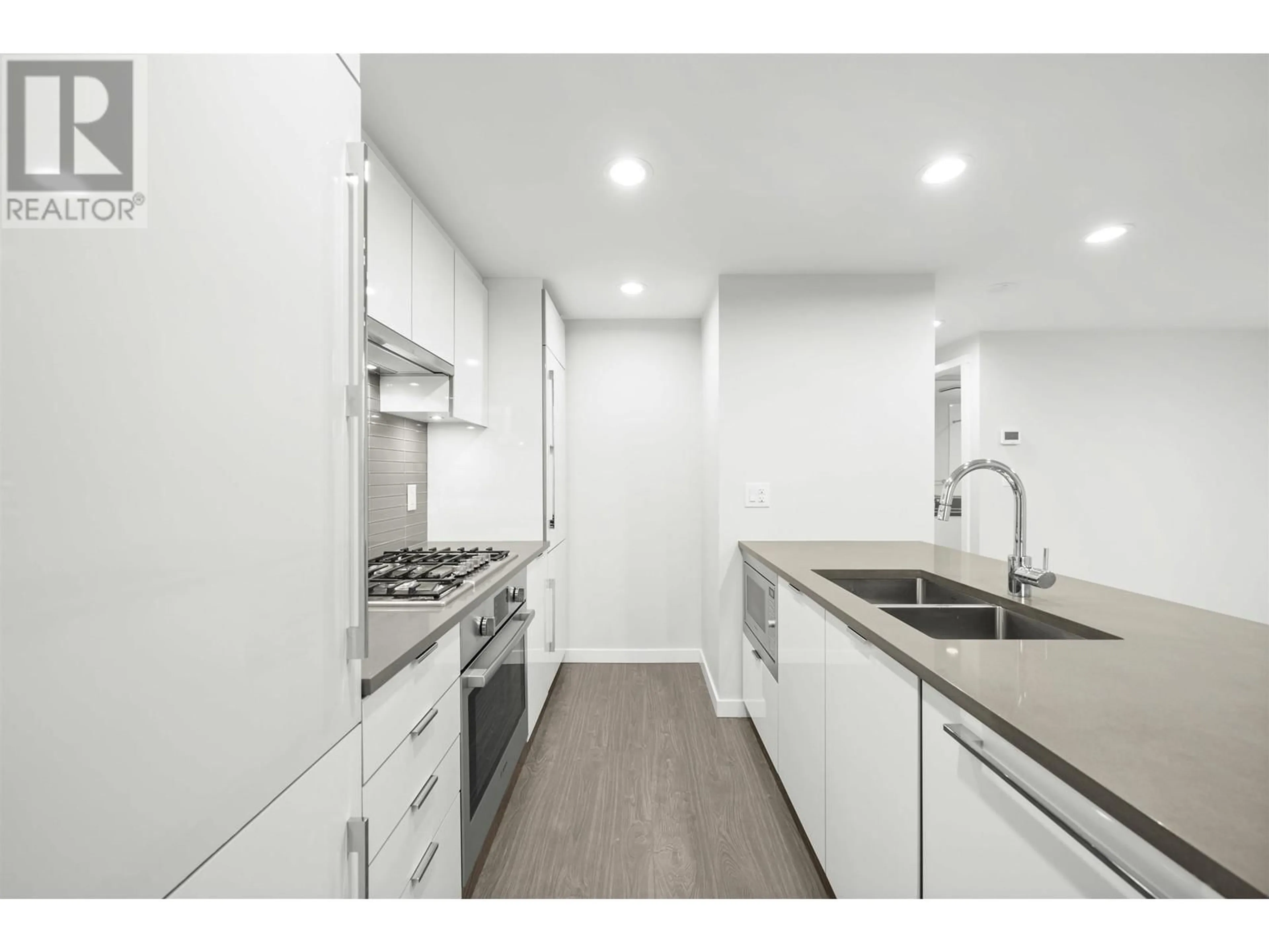 Standard kitchen, unknown for 1610 - 3333 BROWN ROAD, Richmond British Columbia V6X0P6