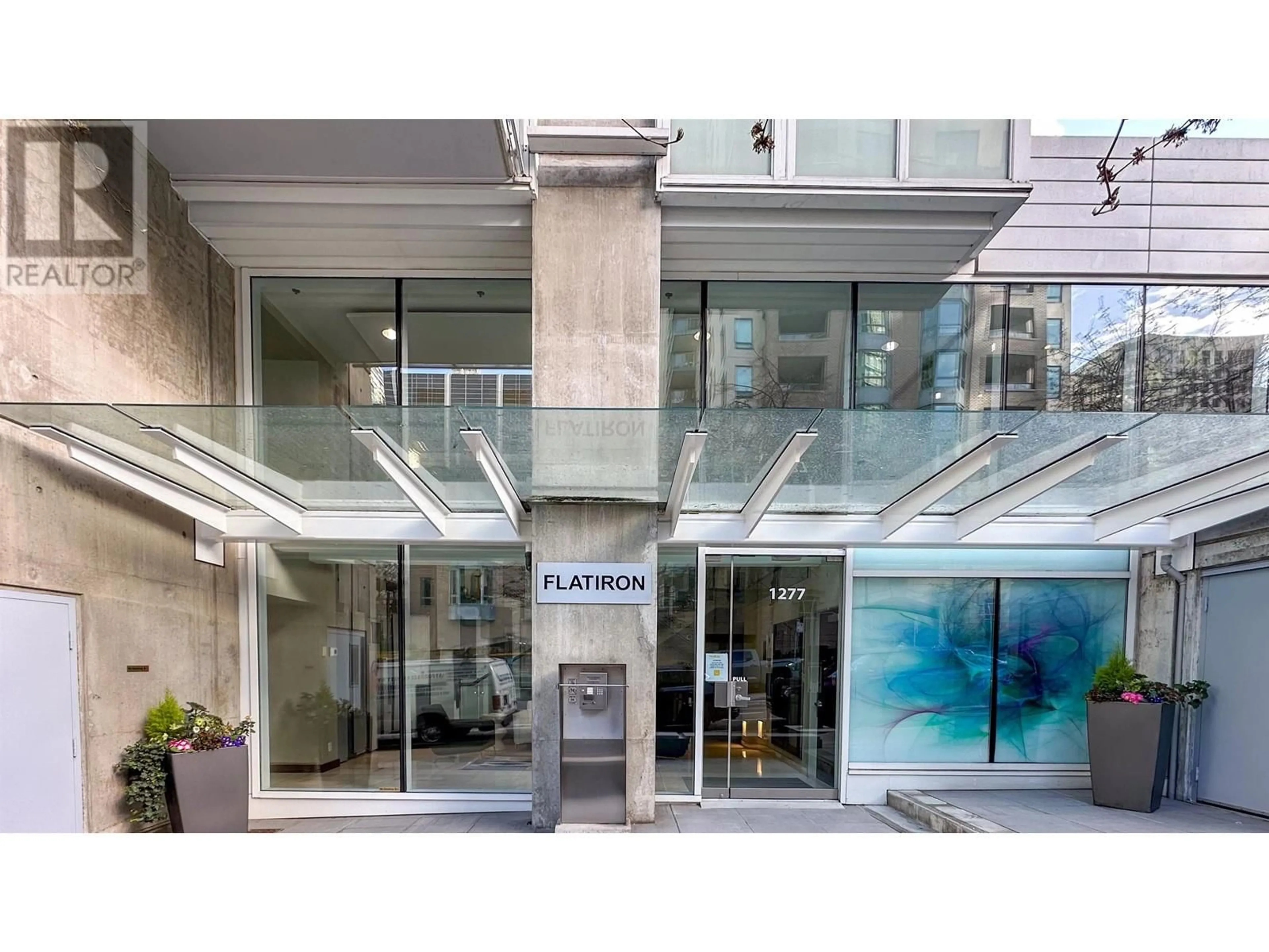 Indoor foyer for 1102 - 1277 MELVILLE STREET, Vancouver British Columbia V6E0A4