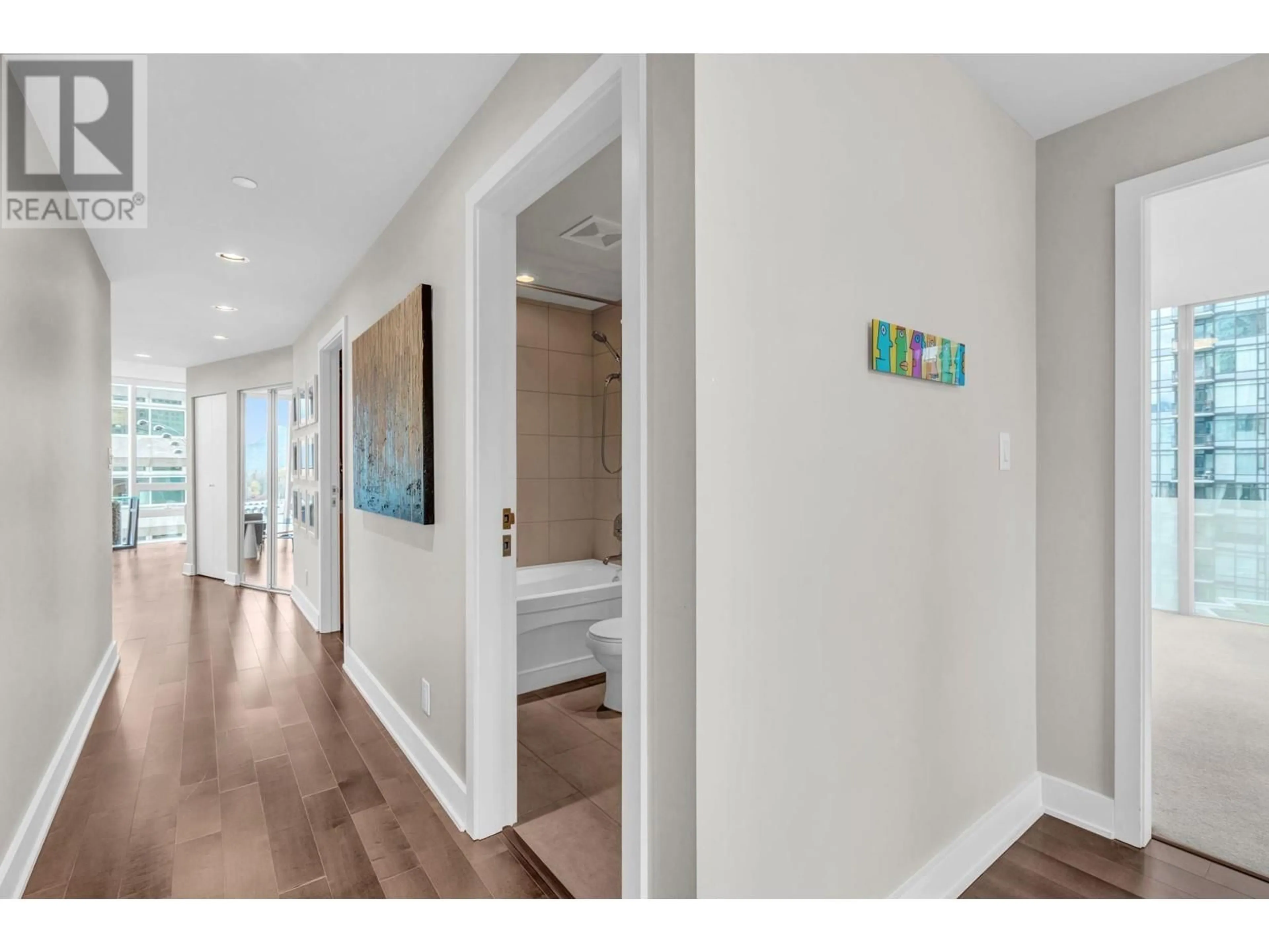 Indoor entryway for 1102 - 1277 MELVILLE STREET, Vancouver British Columbia V6E0A4