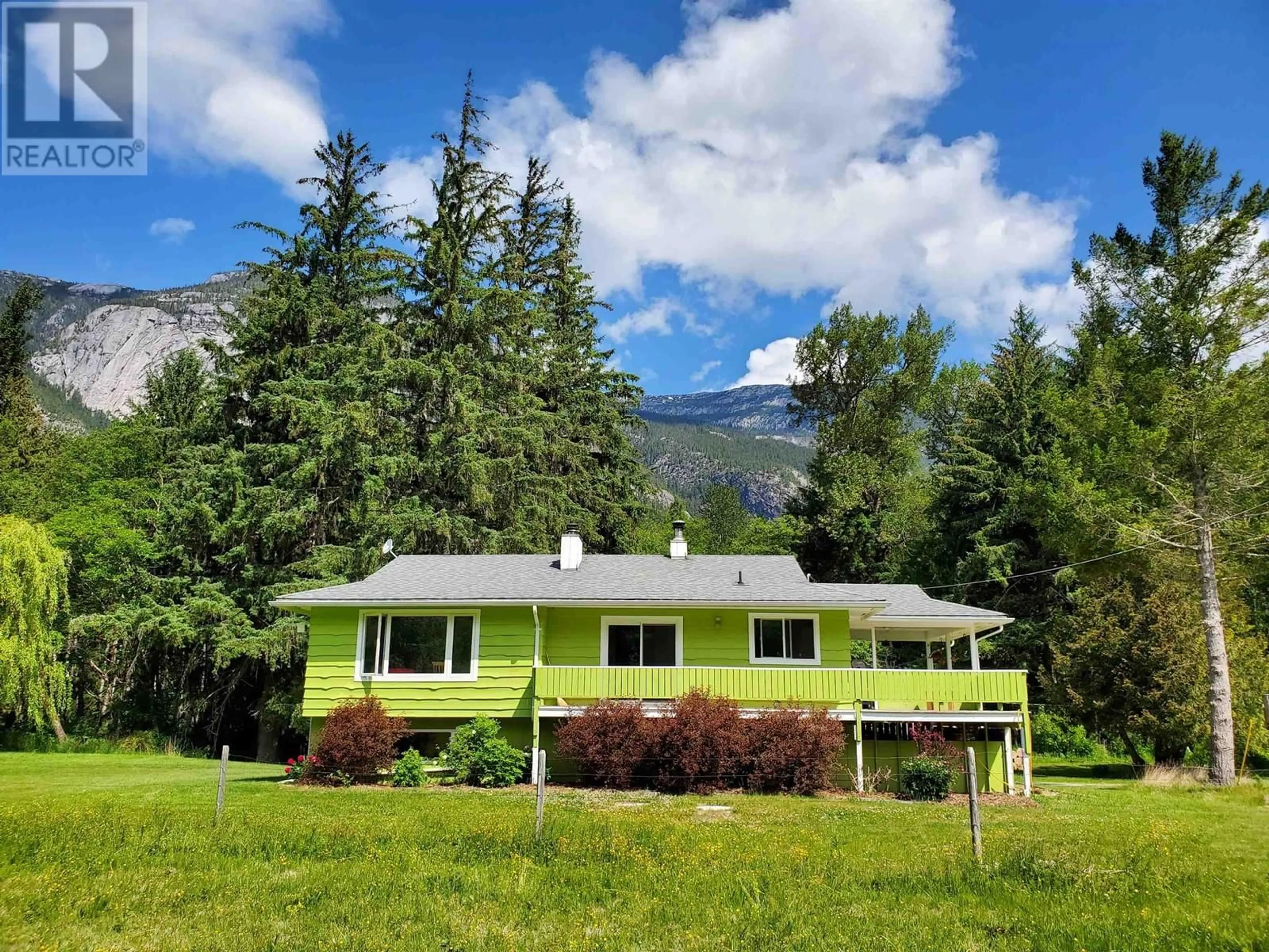 A pic from outside/outdoor area/front of a property/back of a property/a pic from drone, mountain view for 1690 MACKENZIE 20 HIGHWAY, Hagensborg British Columbia V0T1H0