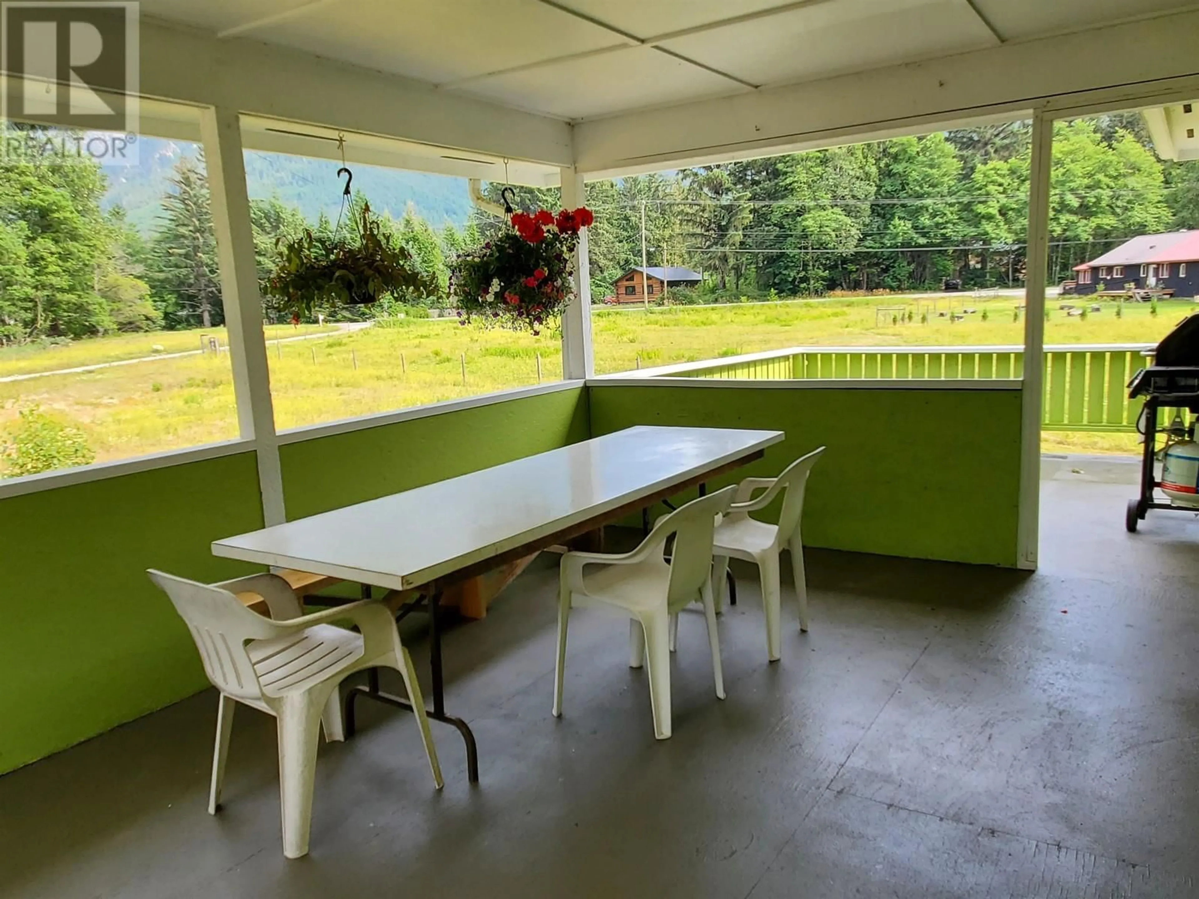 Patio, unknown for 1690 MACKENZIE 20 HIGHWAY, Hagensborg British Columbia V0T1H0