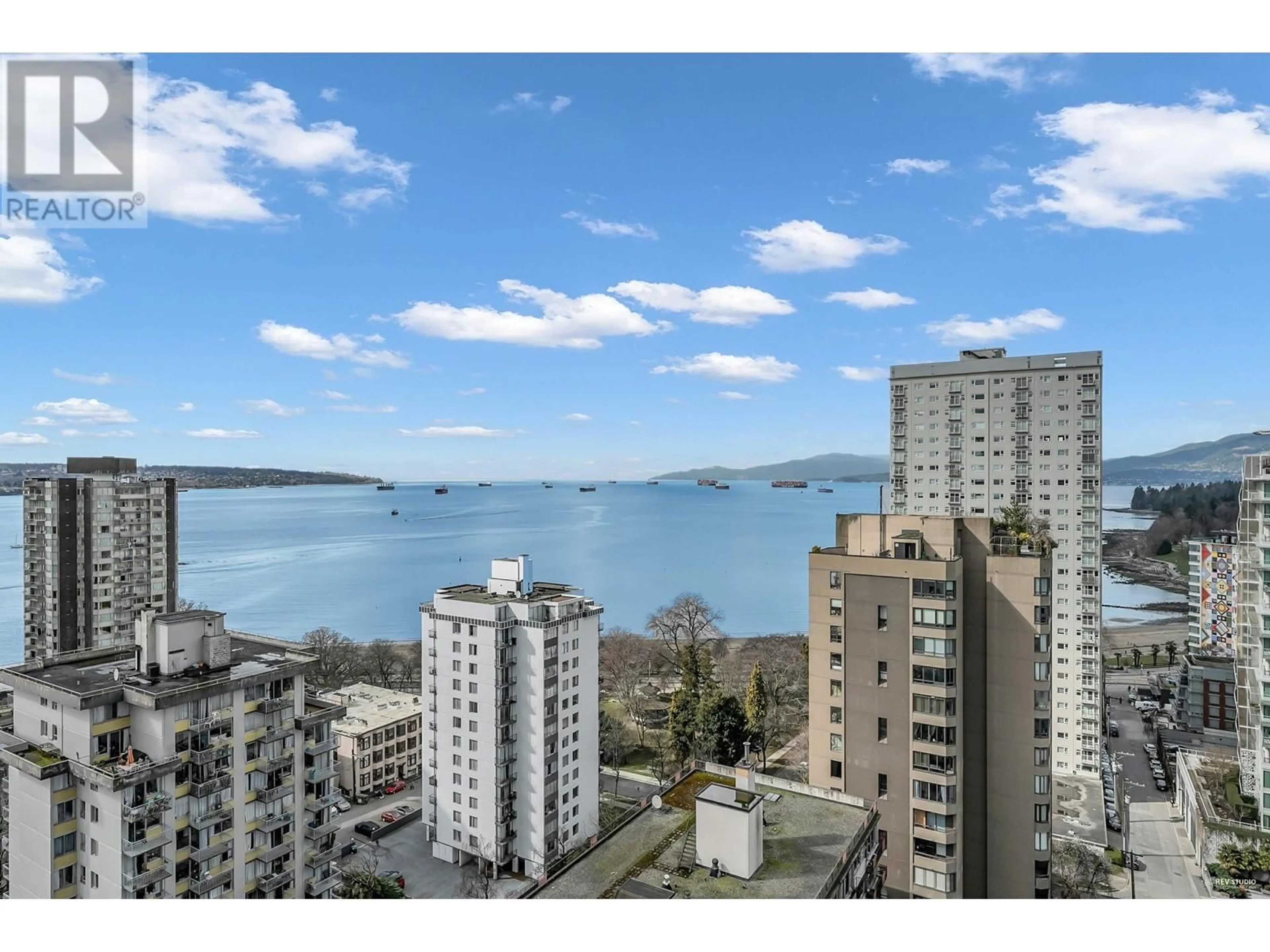 A pic from outside/outdoor area/front of a property/back of a property/a pic from drone, water/lake/river/ocean view for 2004 - 1251 CARDERO STREET, Vancouver British Columbia V6G2H9