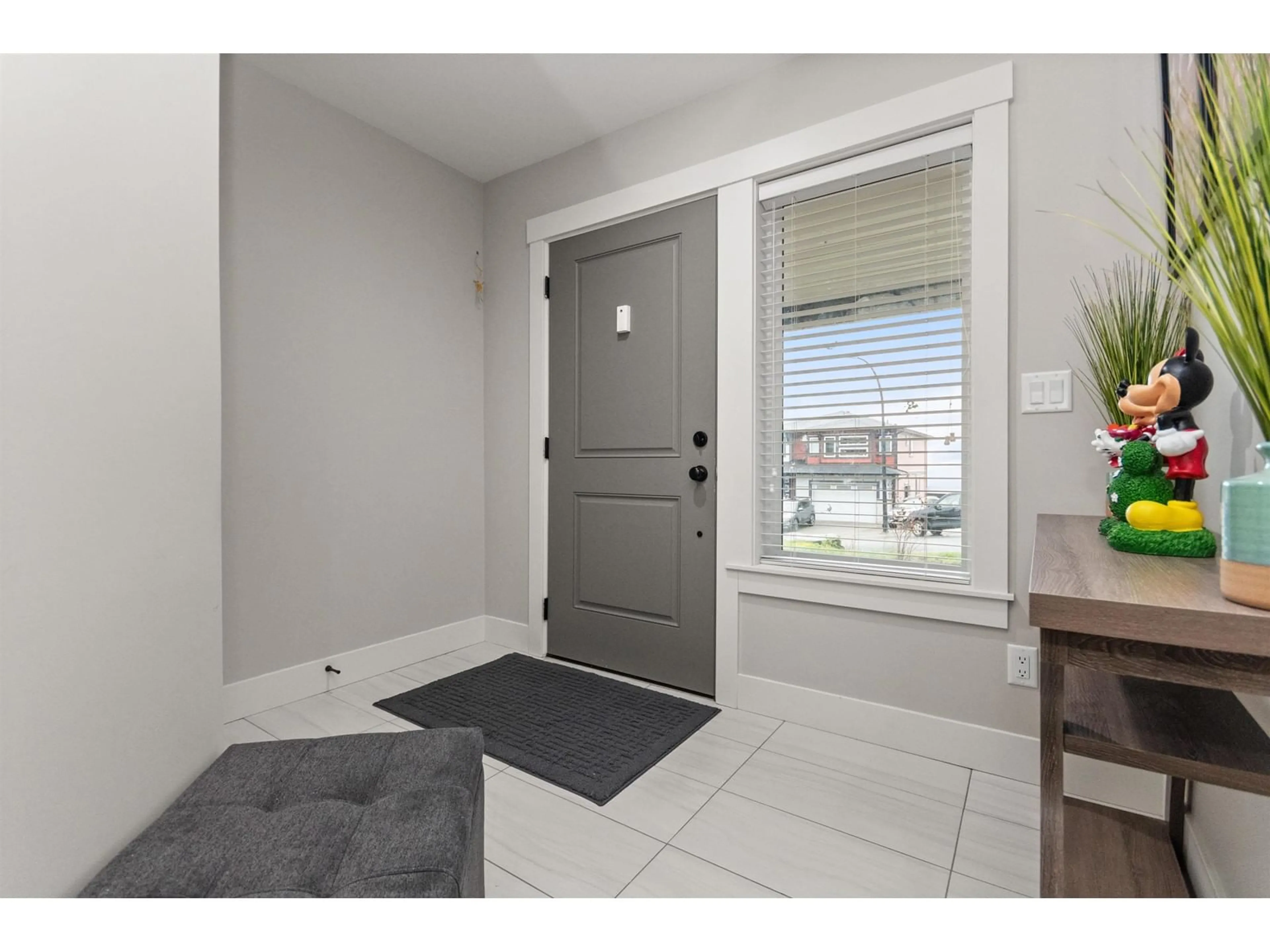 Indoor entryway for 51074 ZANDER PLACE, Chilliwack British Columbia V4Z0C1