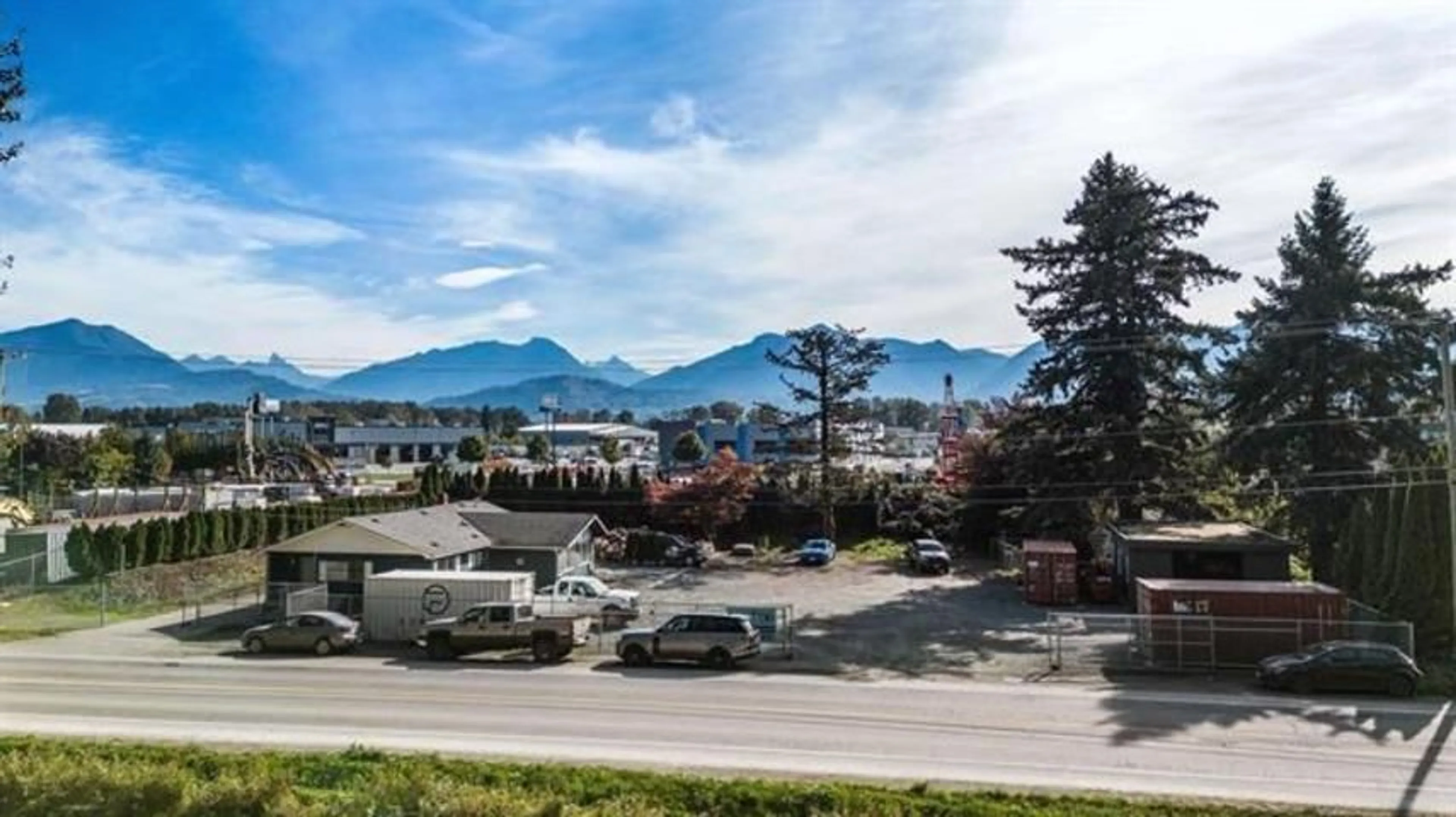Parking for 8404 CHILLIWACK MOUNTAIN ROAD, Chilliwack British Columbia V2R3W8