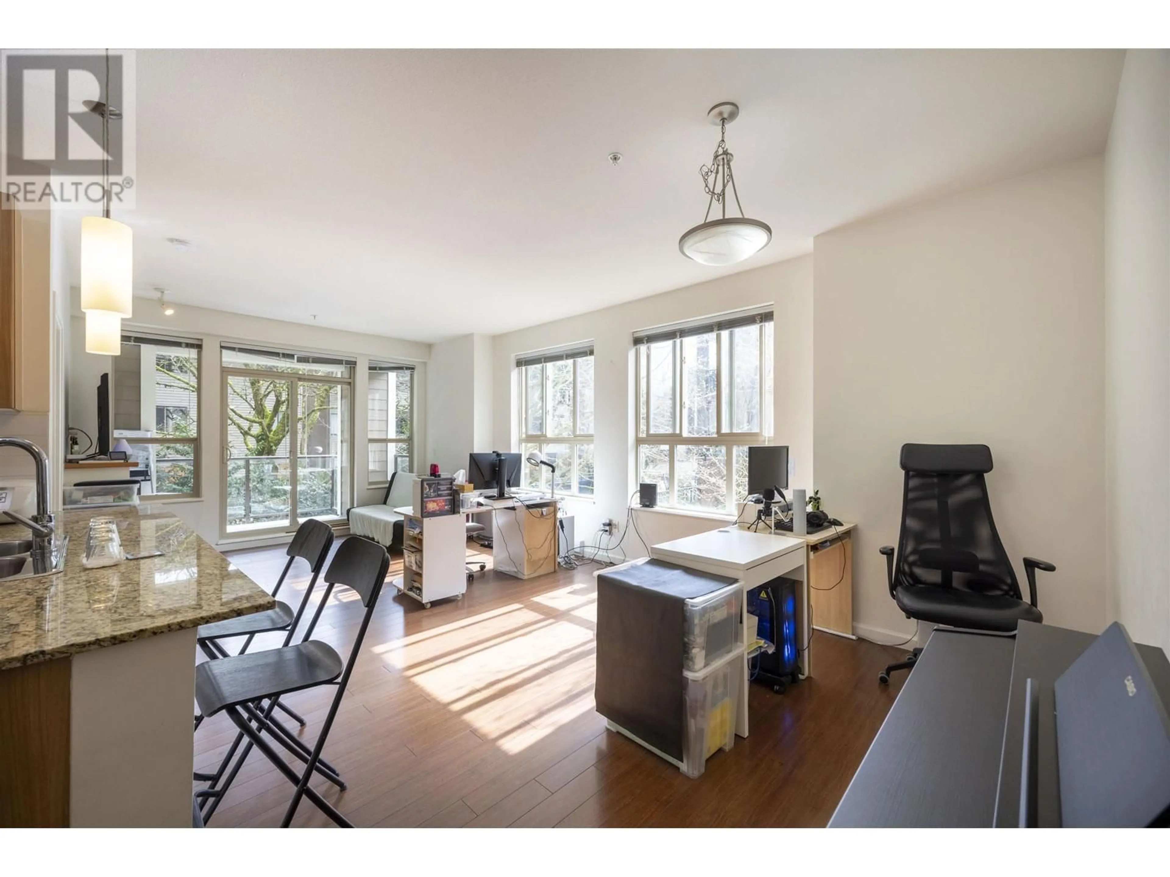 A pic of a room for 216 - 2484 WILSON AVENUE, Port Coquitlam British Columbia V3C0A5