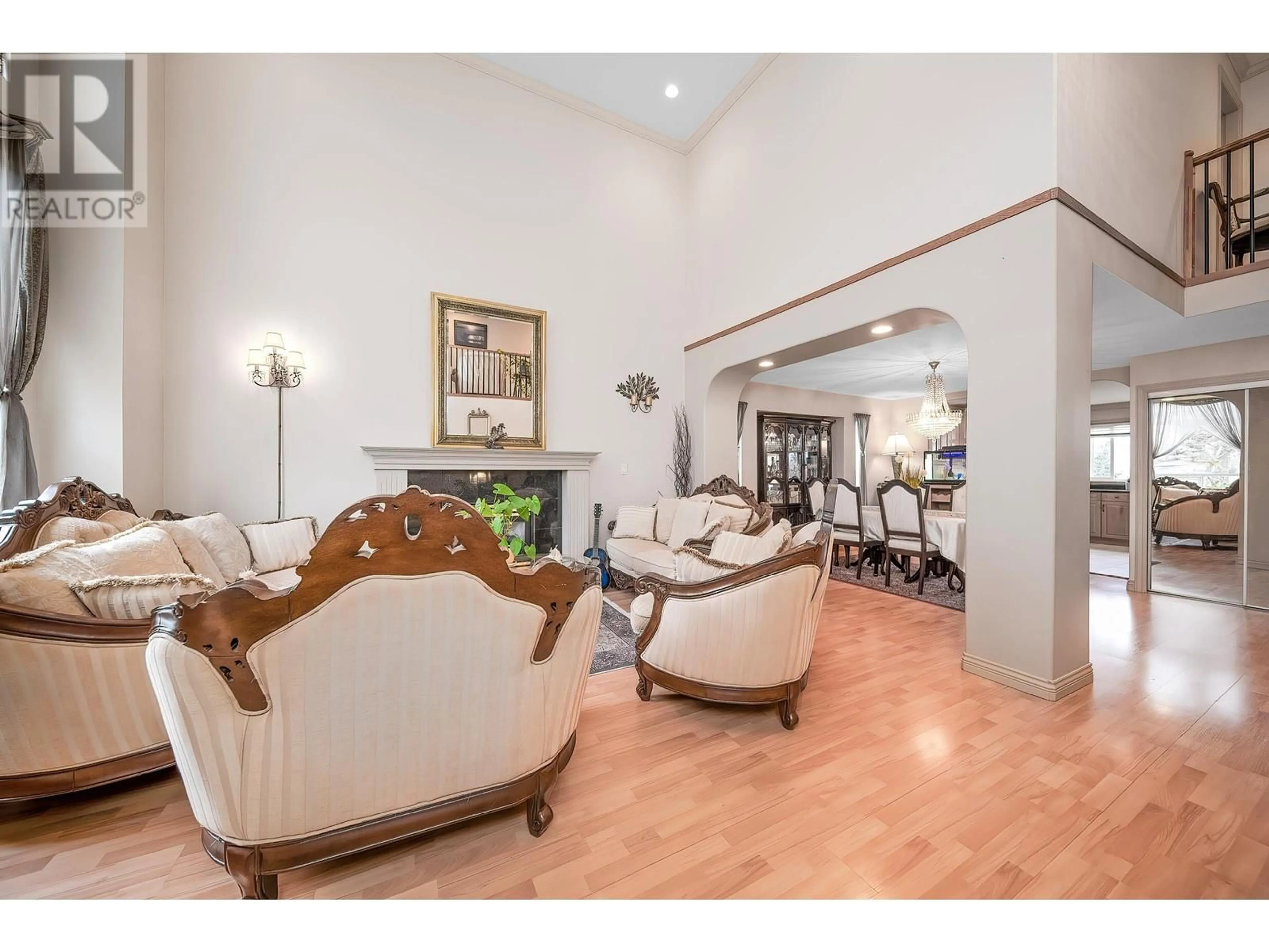 Living room with furniture, unknown for 3080 WADDINGTON PLACE, Coquitlam British Columbia V3E2Y9