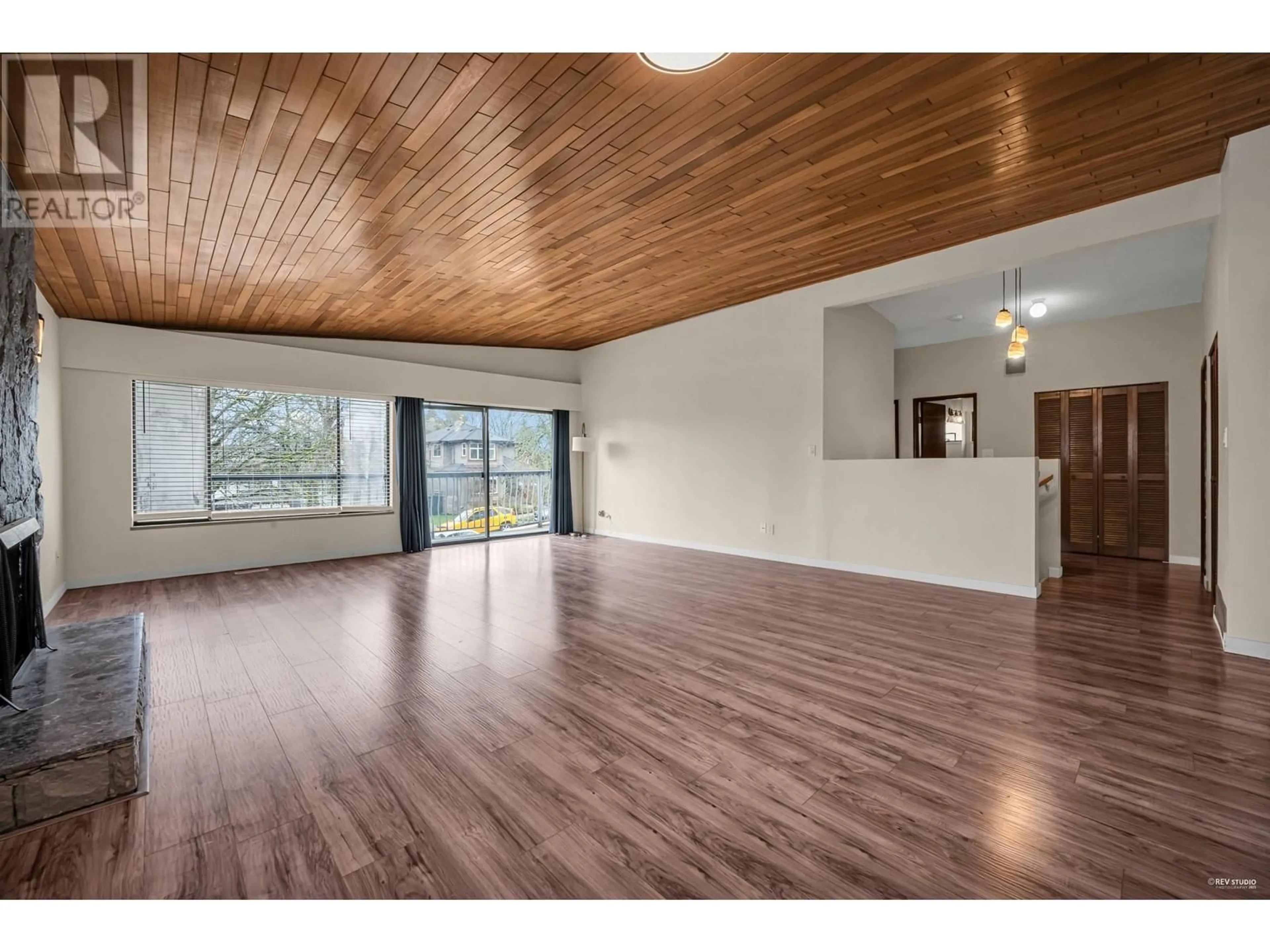 Unknown for 4163 ELGIN STREET, Vancouver British Columbia V5V4R3