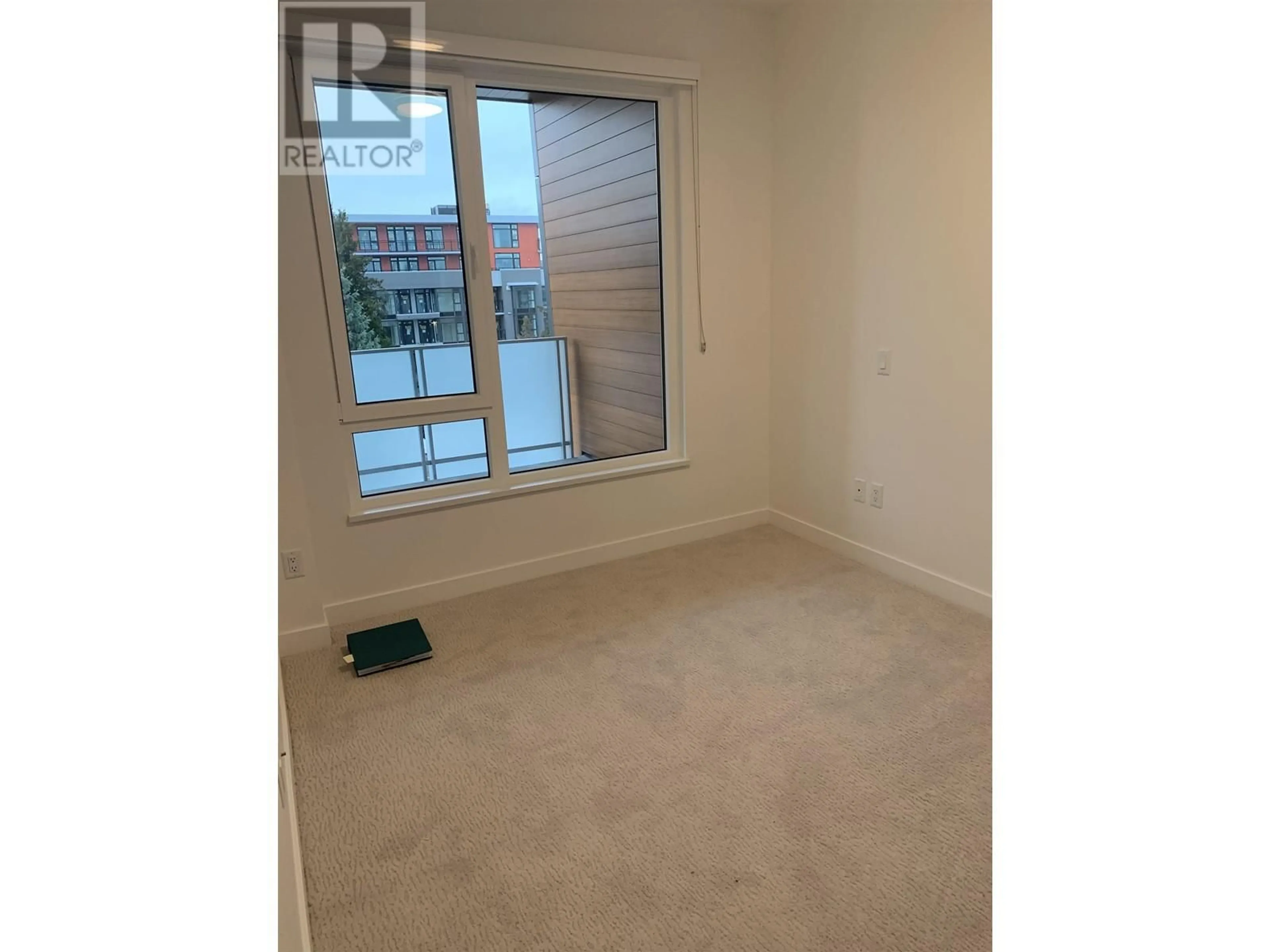 A pic of a room for 407 - 489 26TH, Vancouver British Columbia V5Y0M8