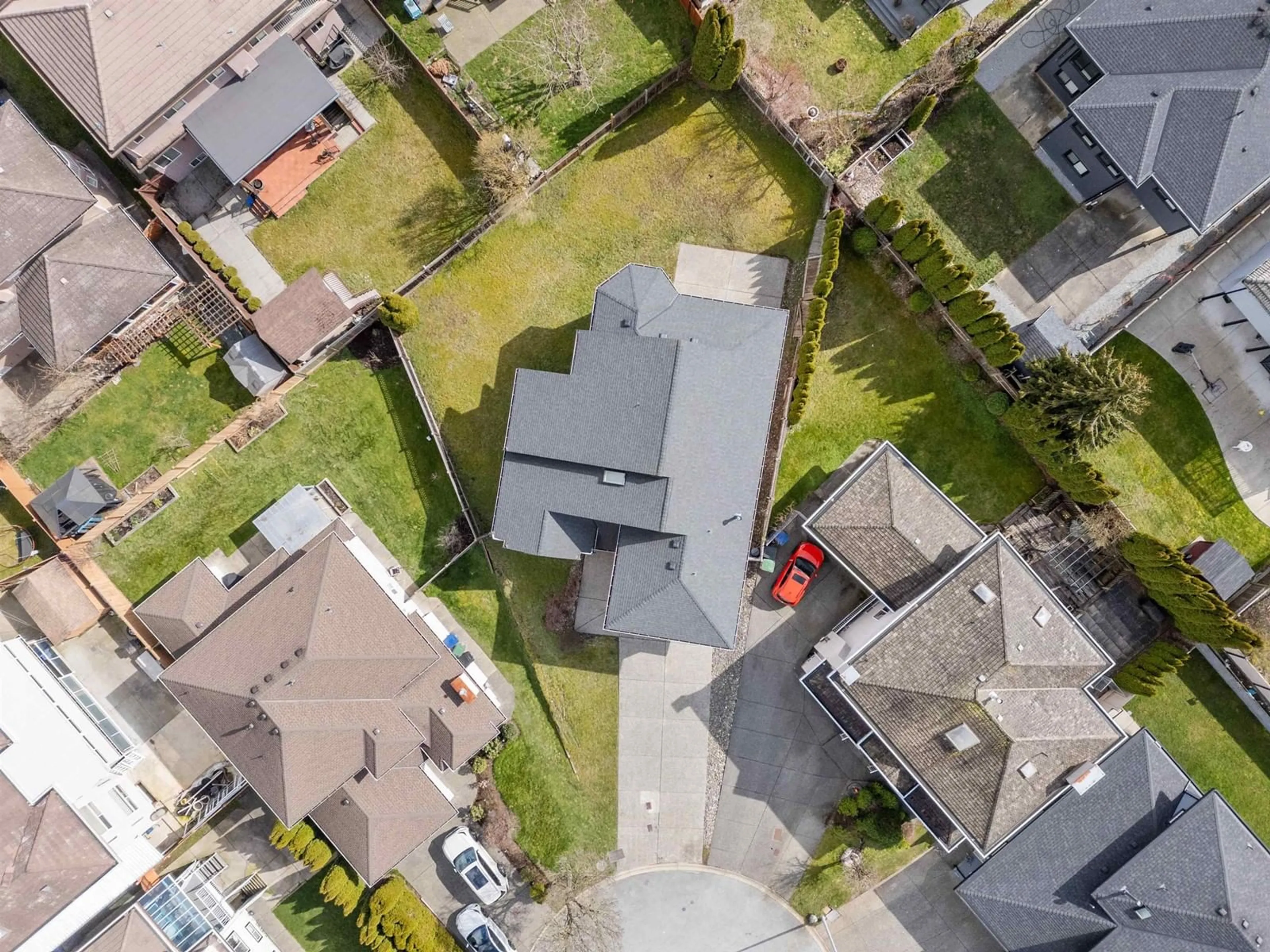 A pic from outside/outdoor area/front of a property/back of a property/a pic from drone, street for 5920 137A, Surrey British Columbia V3X3K9