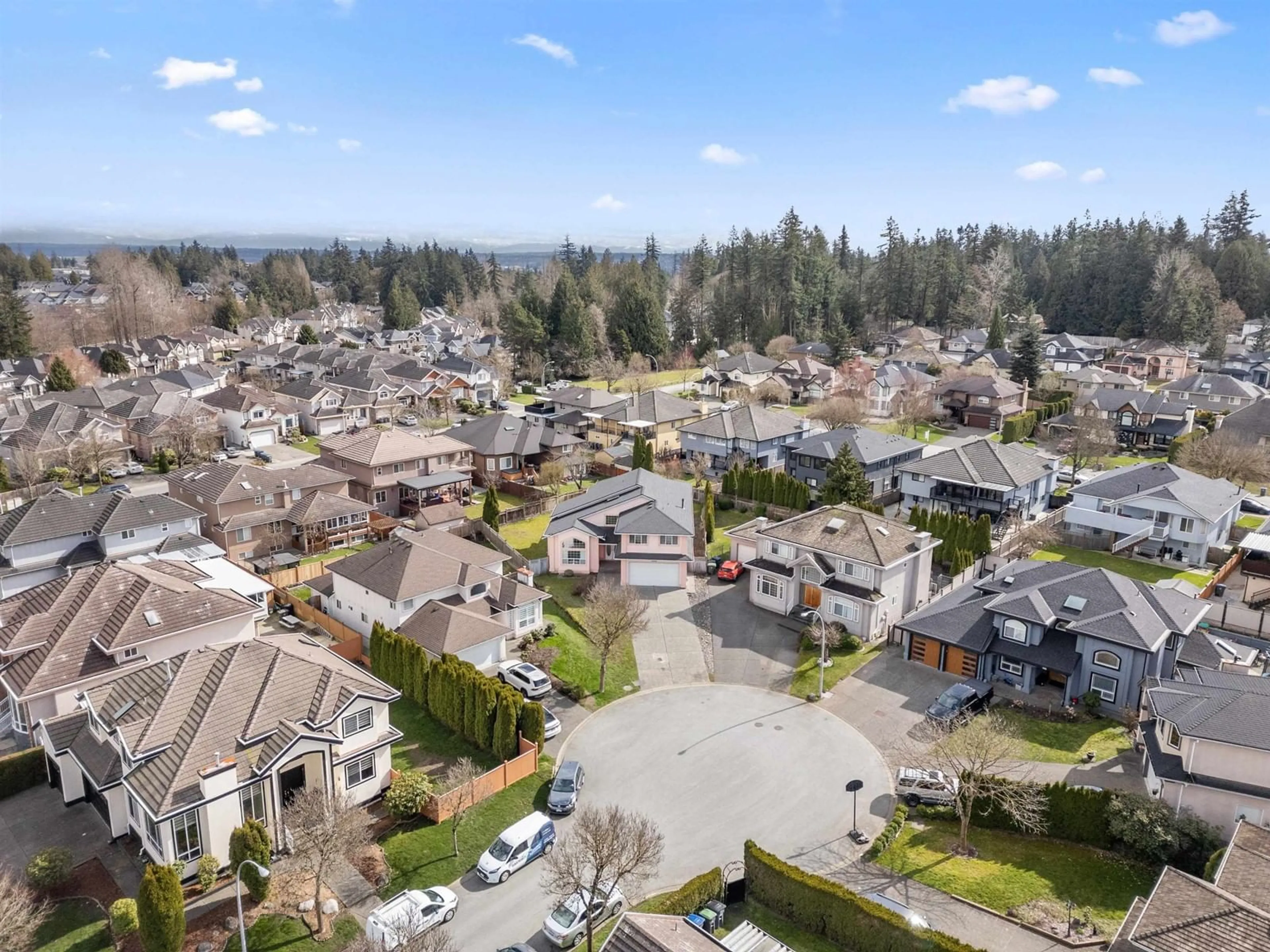 A pic from outside/outdoor area/front of a property/back of a property/a pic from drone, unknown for 5920 137A, Surrey British Columbia V3X3K9