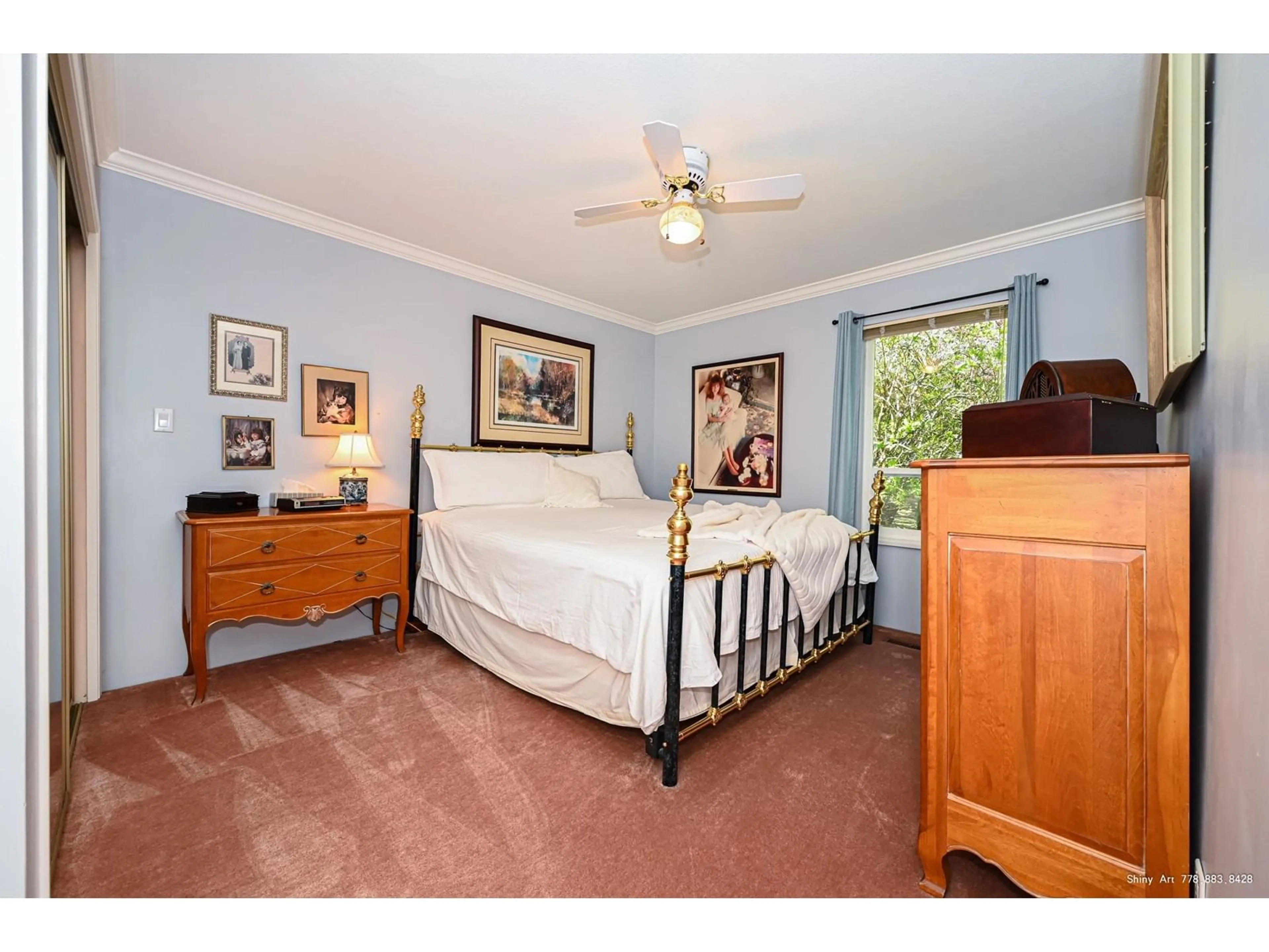 Bedroom with bed, unknown for 13383 14A, Surrey British Columbia V4A7P9
