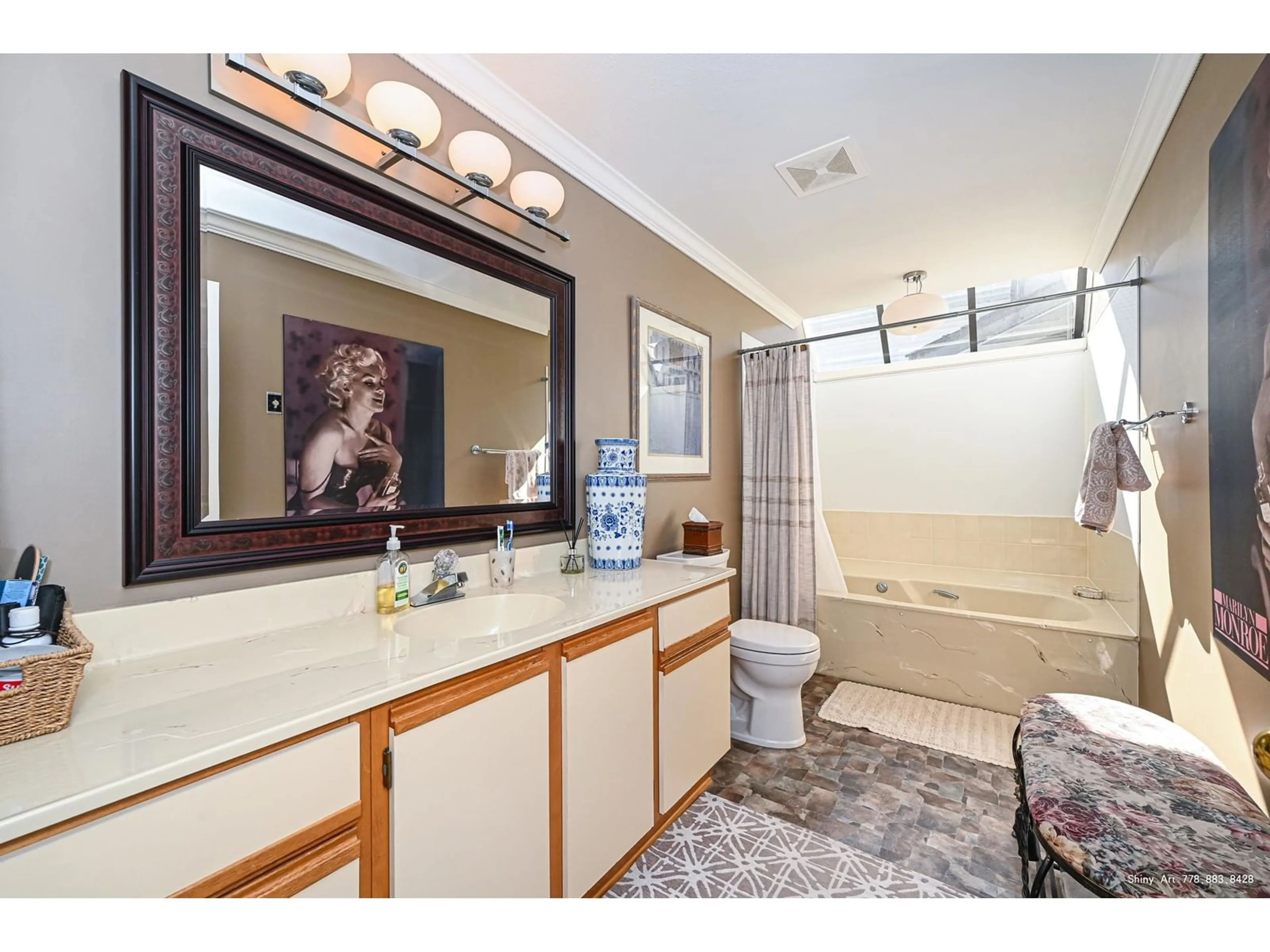Standard bathroom, ceramic/tile floor for 13383 14A, Surrey British Columbia V4A7P9