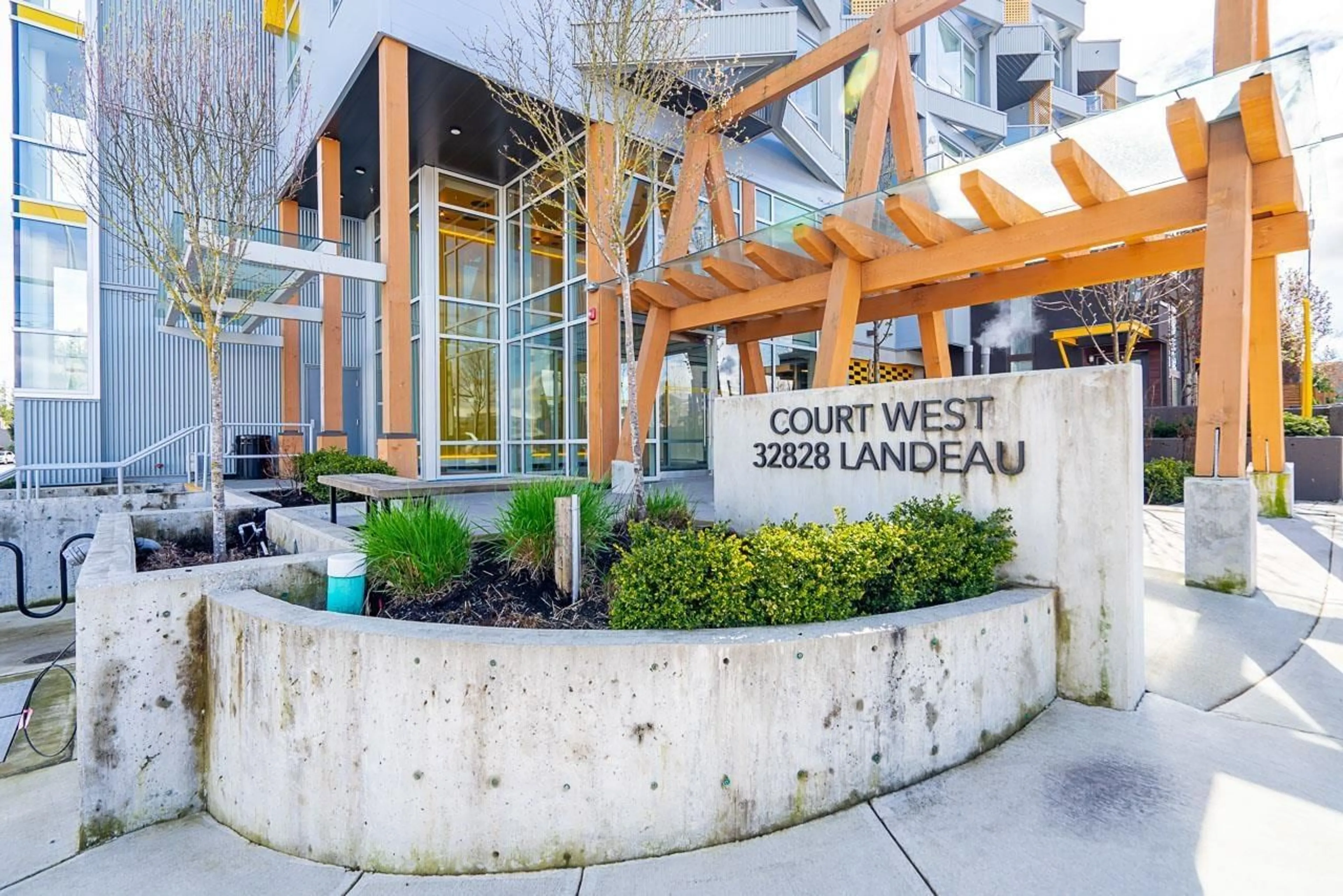 Lobby for 9 - 32828 LANDEAU, Abbotsford British Columbia V2S0M4