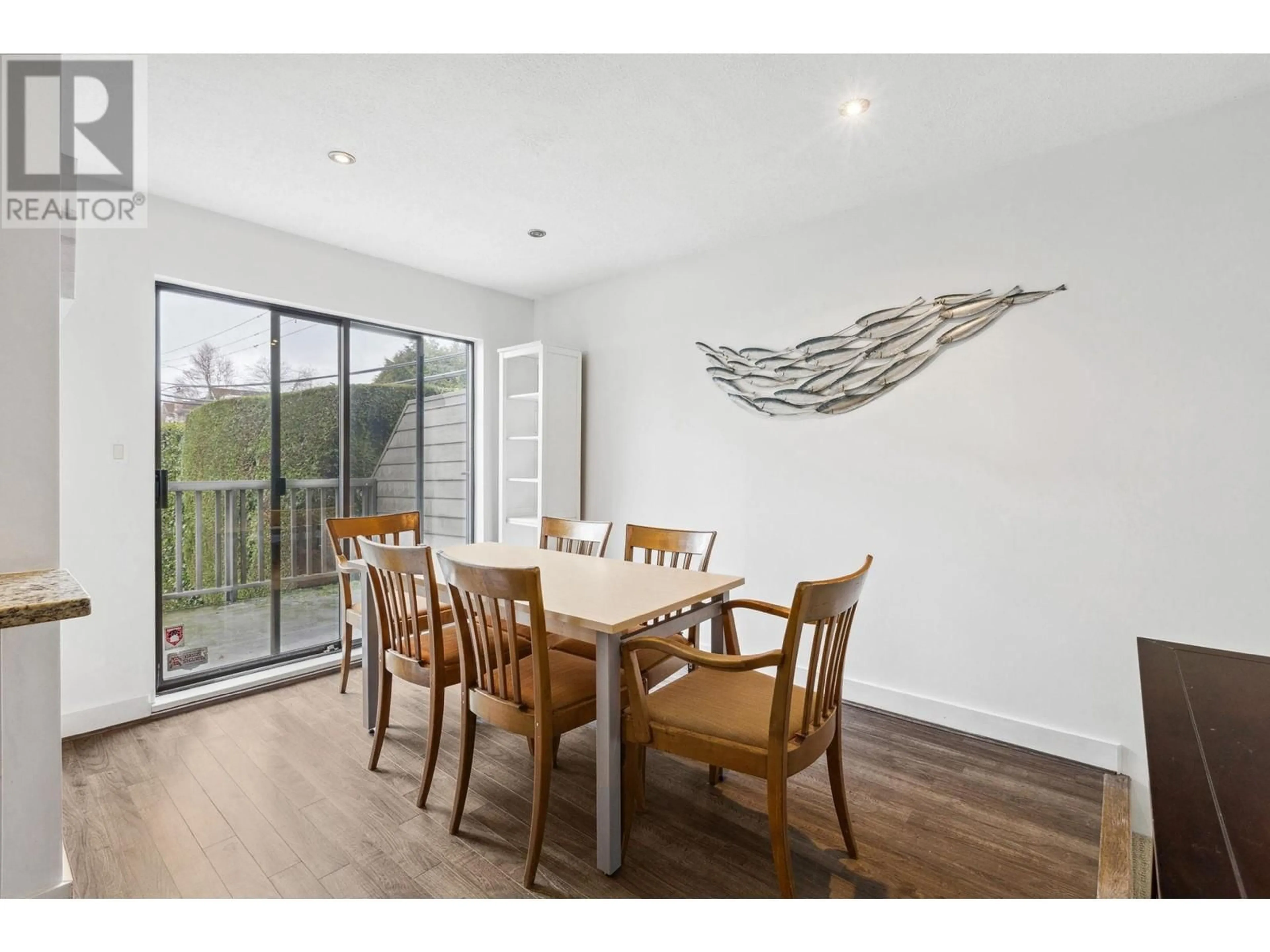 Dining room, wood/laminate floor for 311 ST. ANDREWS AVENUE, North Vancouver British Columbia V7L4P5