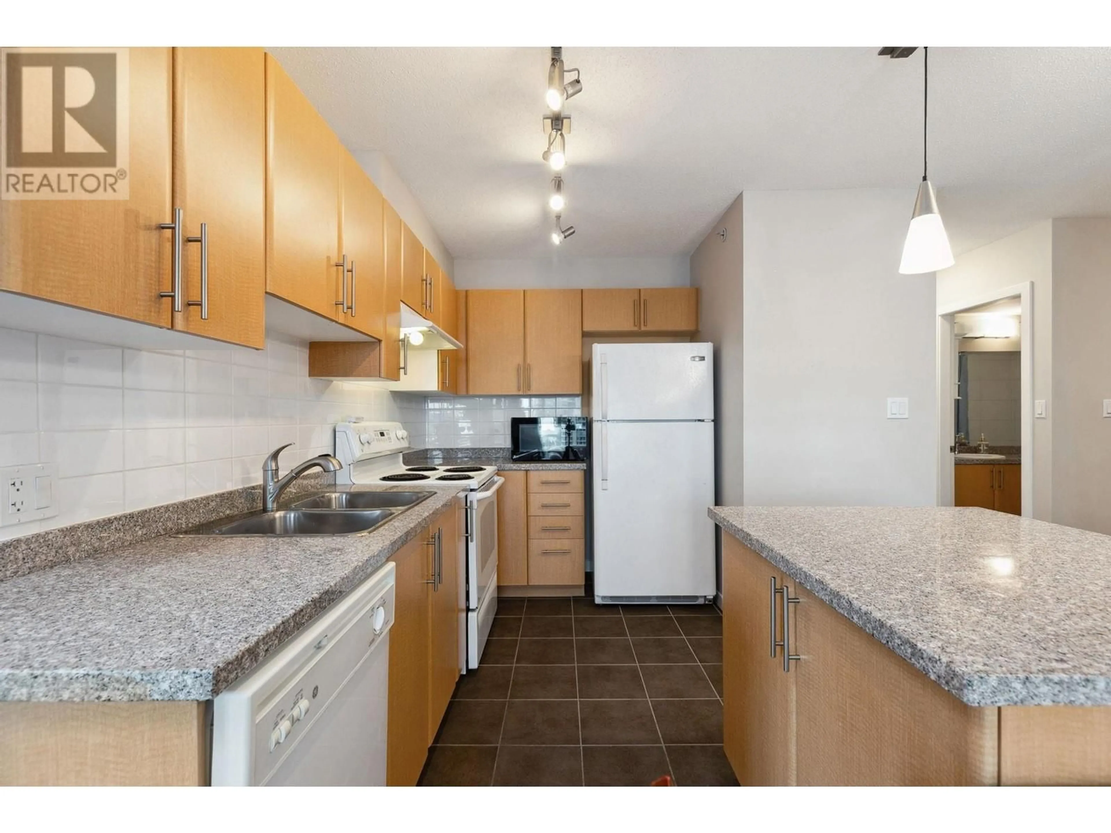 Standard kitchen, unknown for 2808 - 1178 HEFFLEY CRESCENT, Coquitlam British Columbia V3B0A7