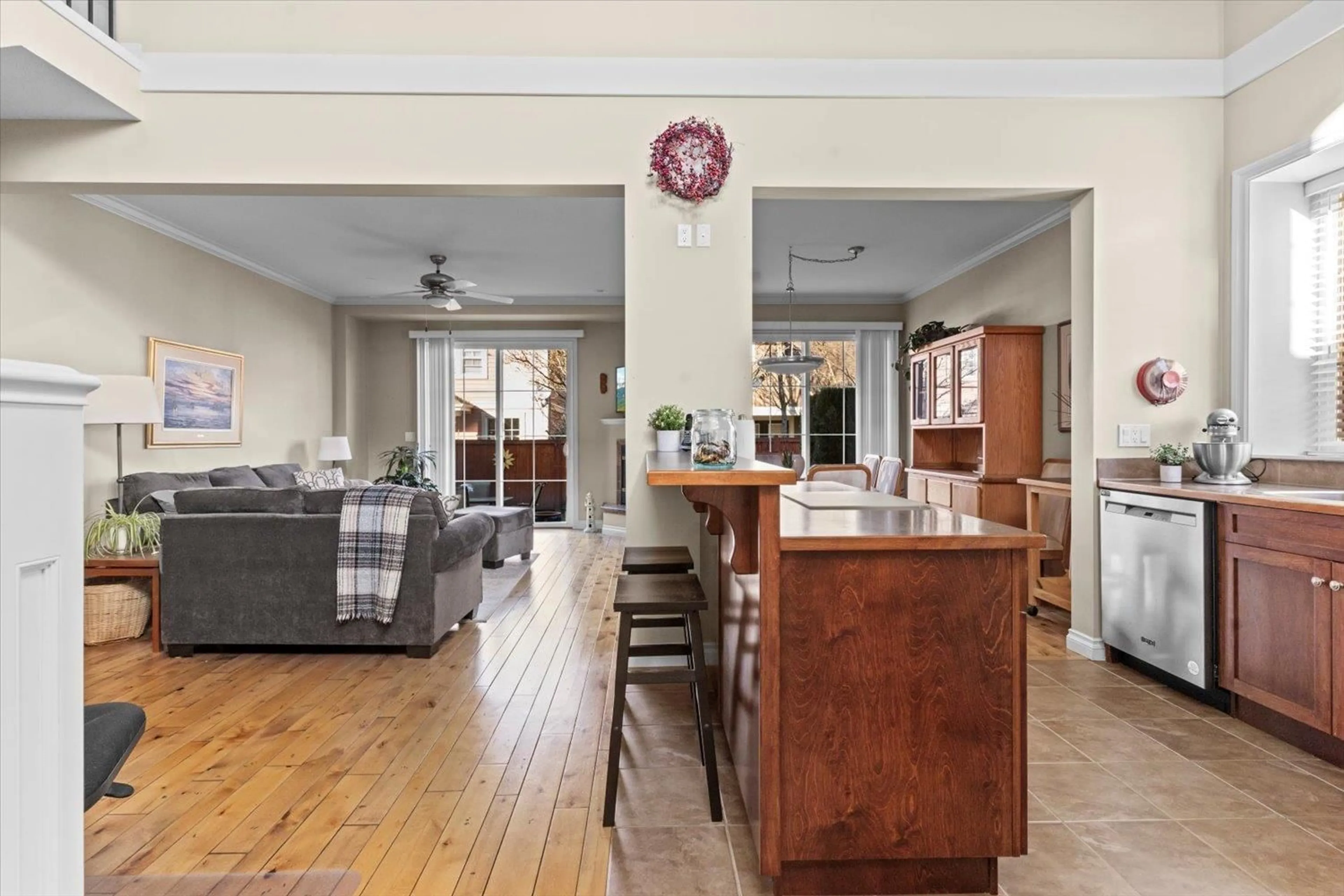 Open concept kitchen, unknown for 20 - 45545 TAMIHI WAY, Chilliwack British Columbia V2R0G2