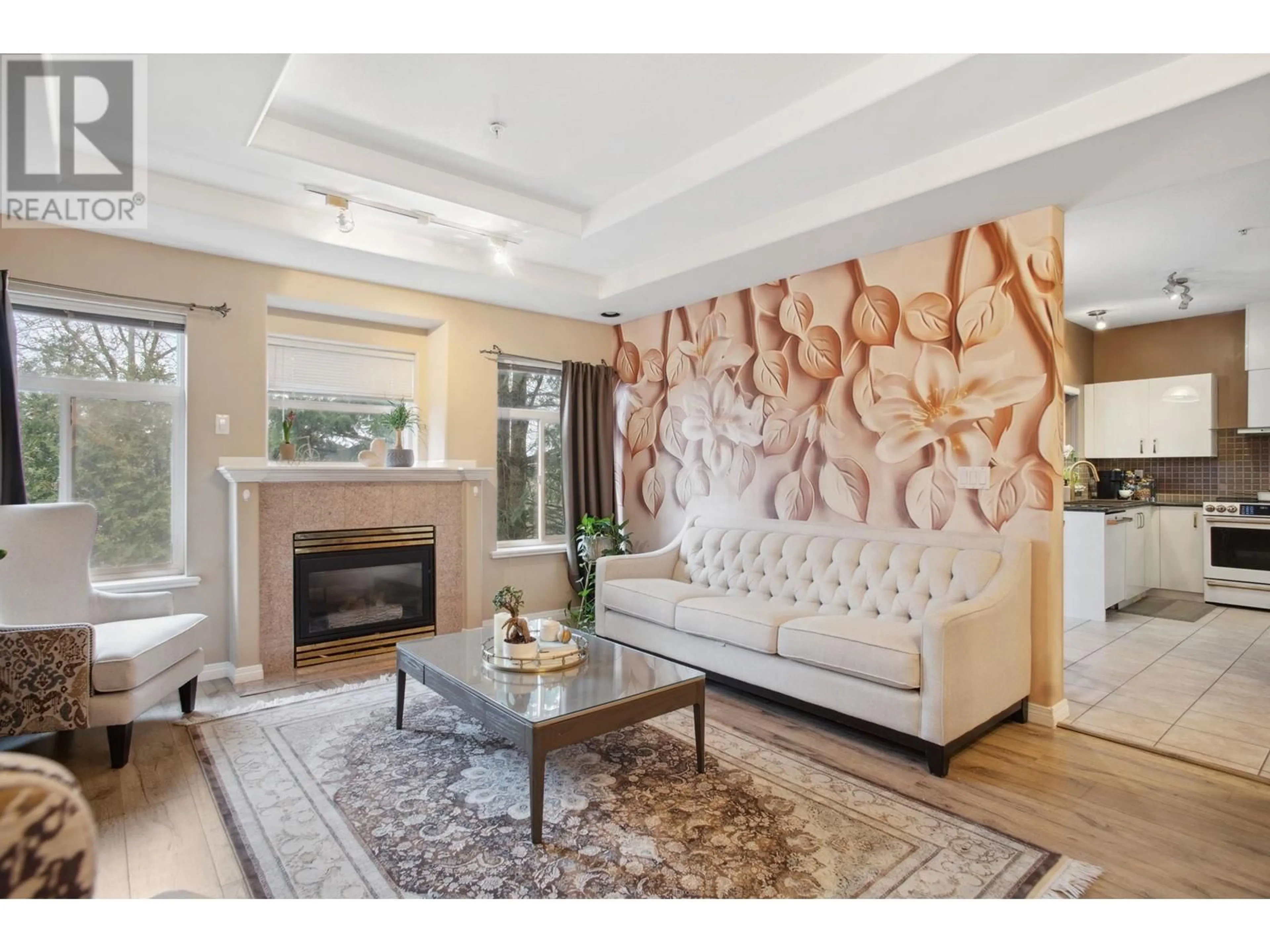 Living room with furniture, unknown for 5 - 915 FORT FRASER RISE, Port Coquitlam British Columbia V3C6K3