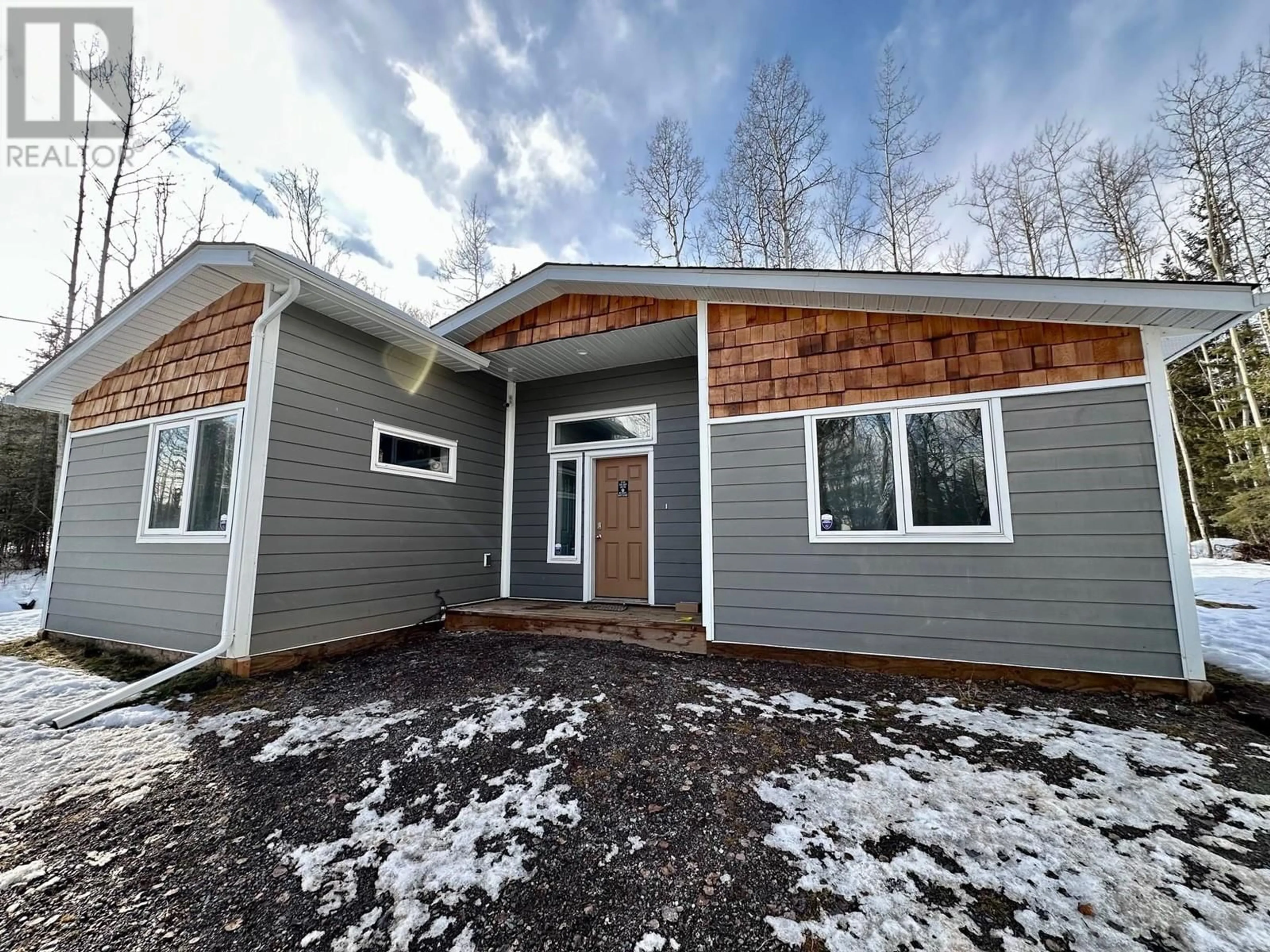Home with vinyl exterior material, unknown for 9 - 3000 DAHLIE ROAD, Smithers British Columbia V0J2N0