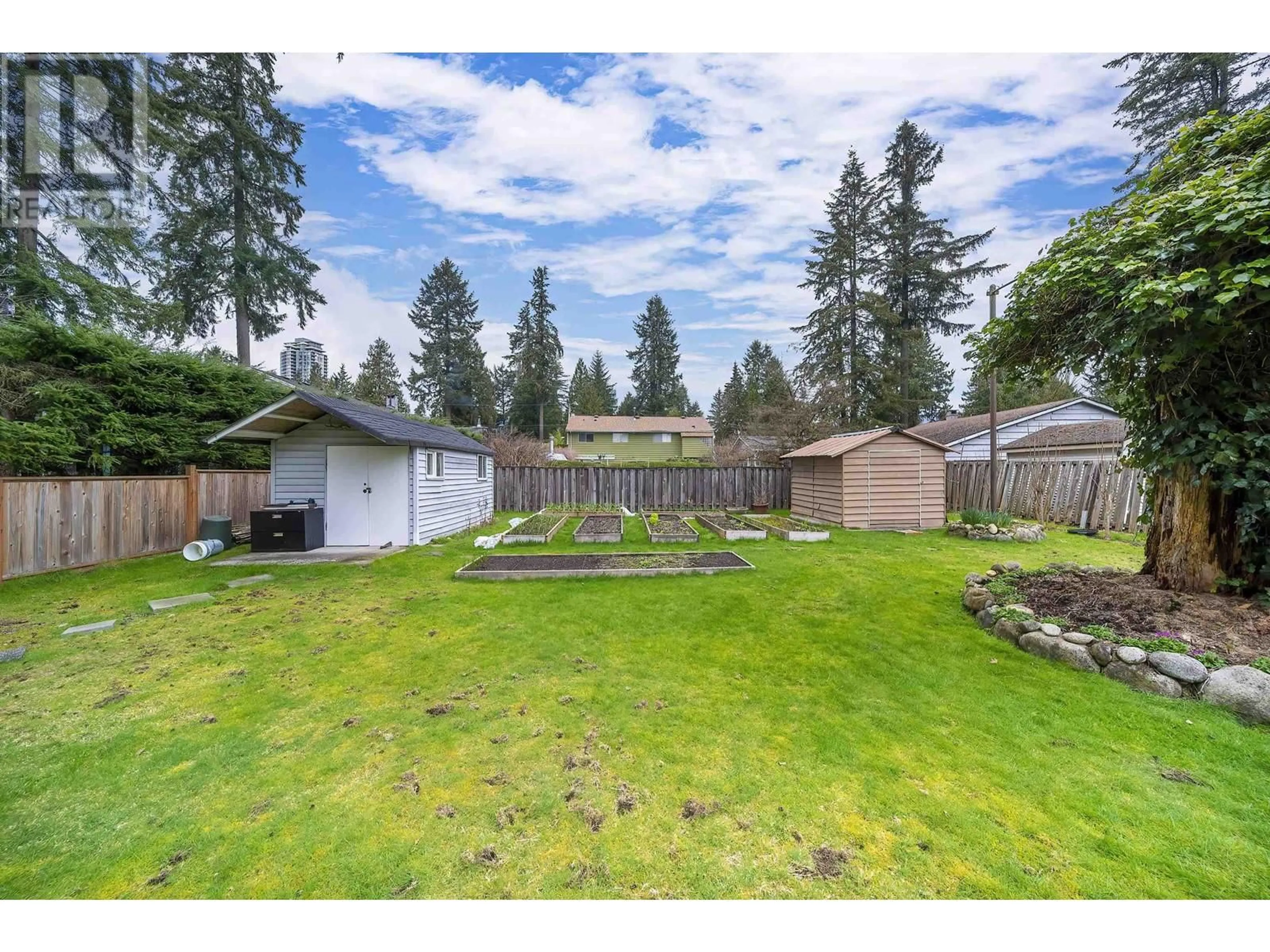 A pic from outside/outdoor area/front of a property/back of a property/a pic from drone, unknown for 2615 KITCHENER AVENUE, Port Coquitlam British Columbia V3B2B5