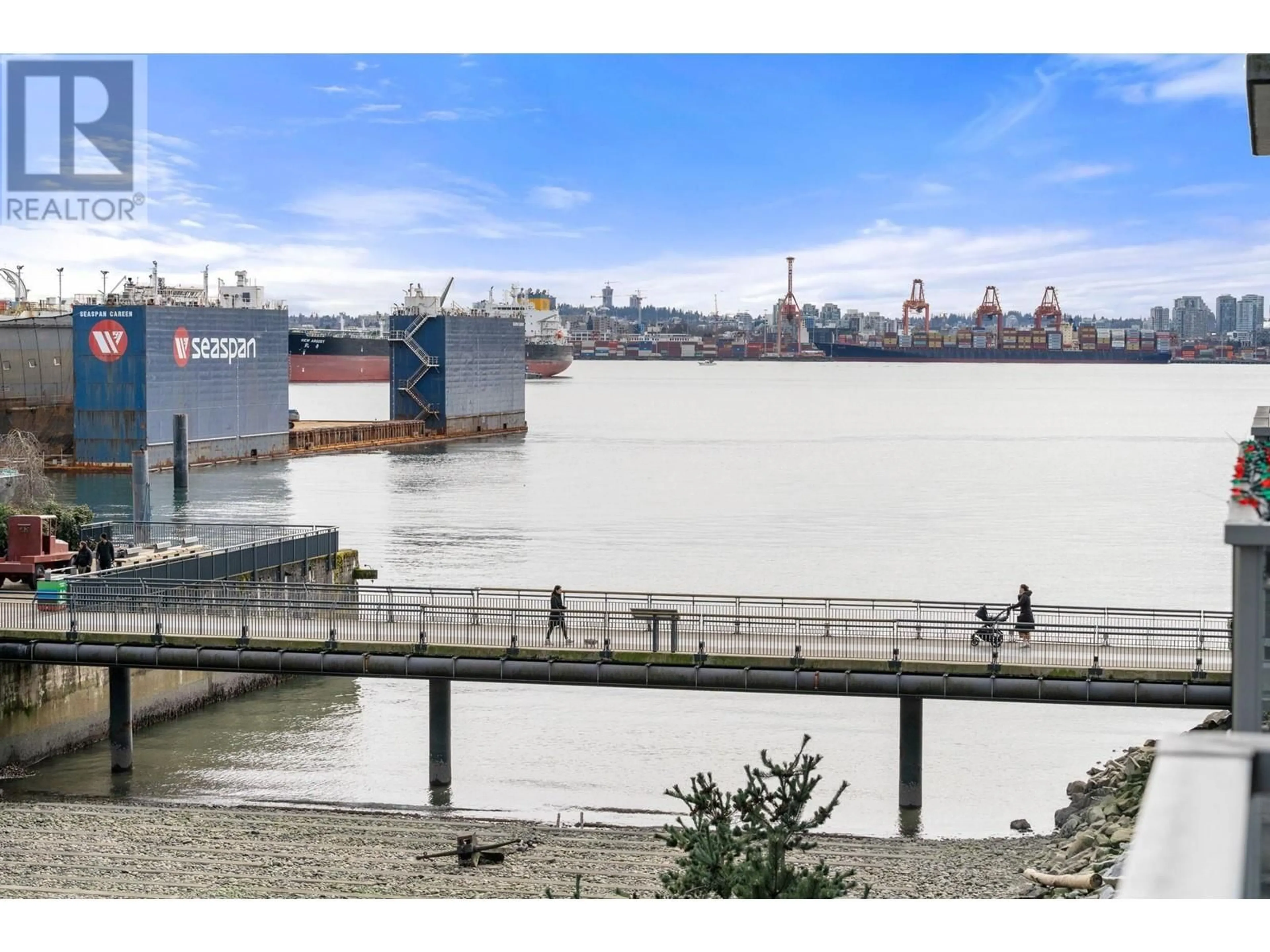 Blurry image for 313 - 175 VICTORY SHIP WAY, North Vancouver British Columbia V7L0G1