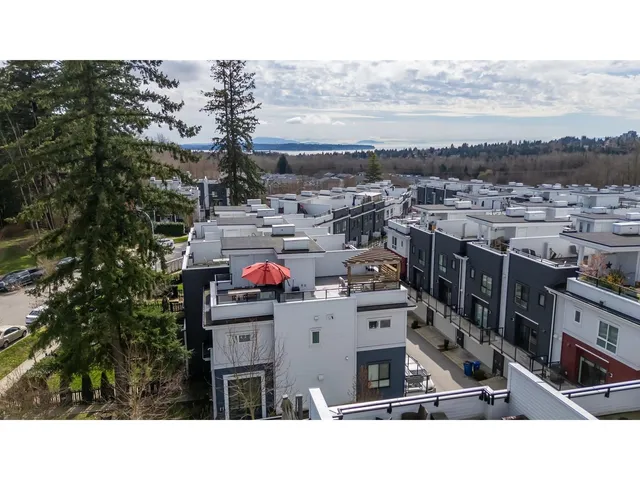 220 2277 OAK MEADOWS DRIVE, Surrey 4