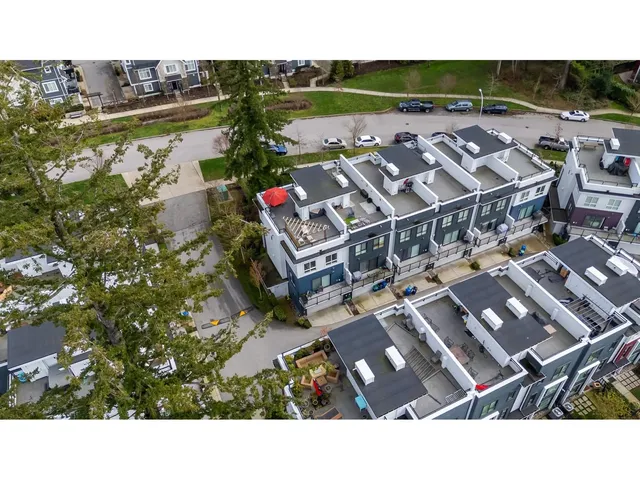 220 2277 OAK MEADOWS DRIVE, Surrey 5