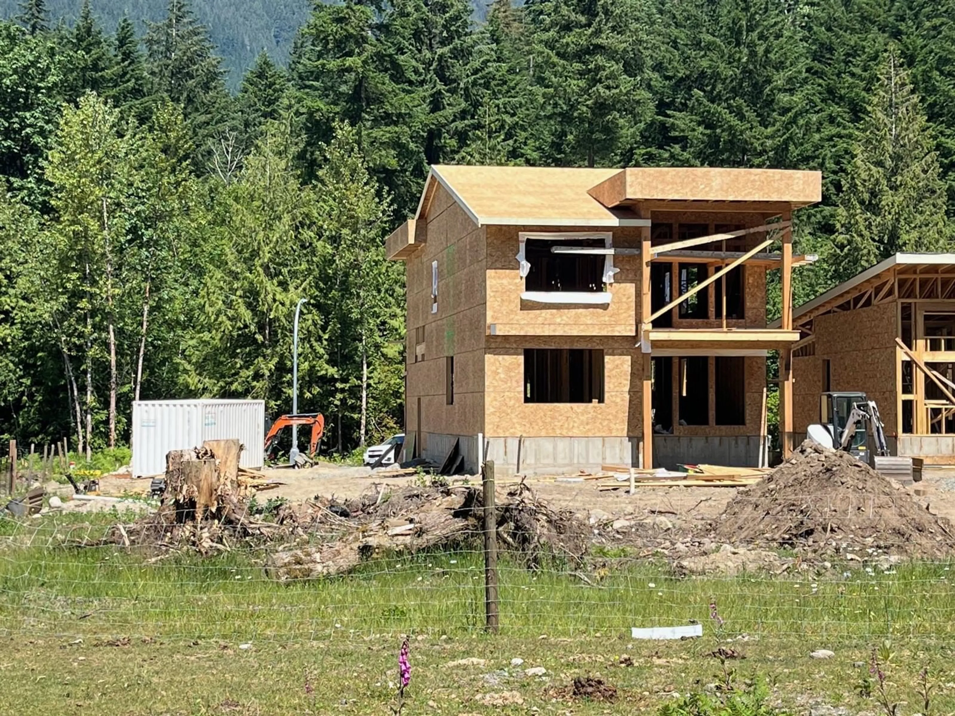 Home with vinyl exterior material, building for 65733 GARDNER DRIVE, Hope British Columbia V0X1L1