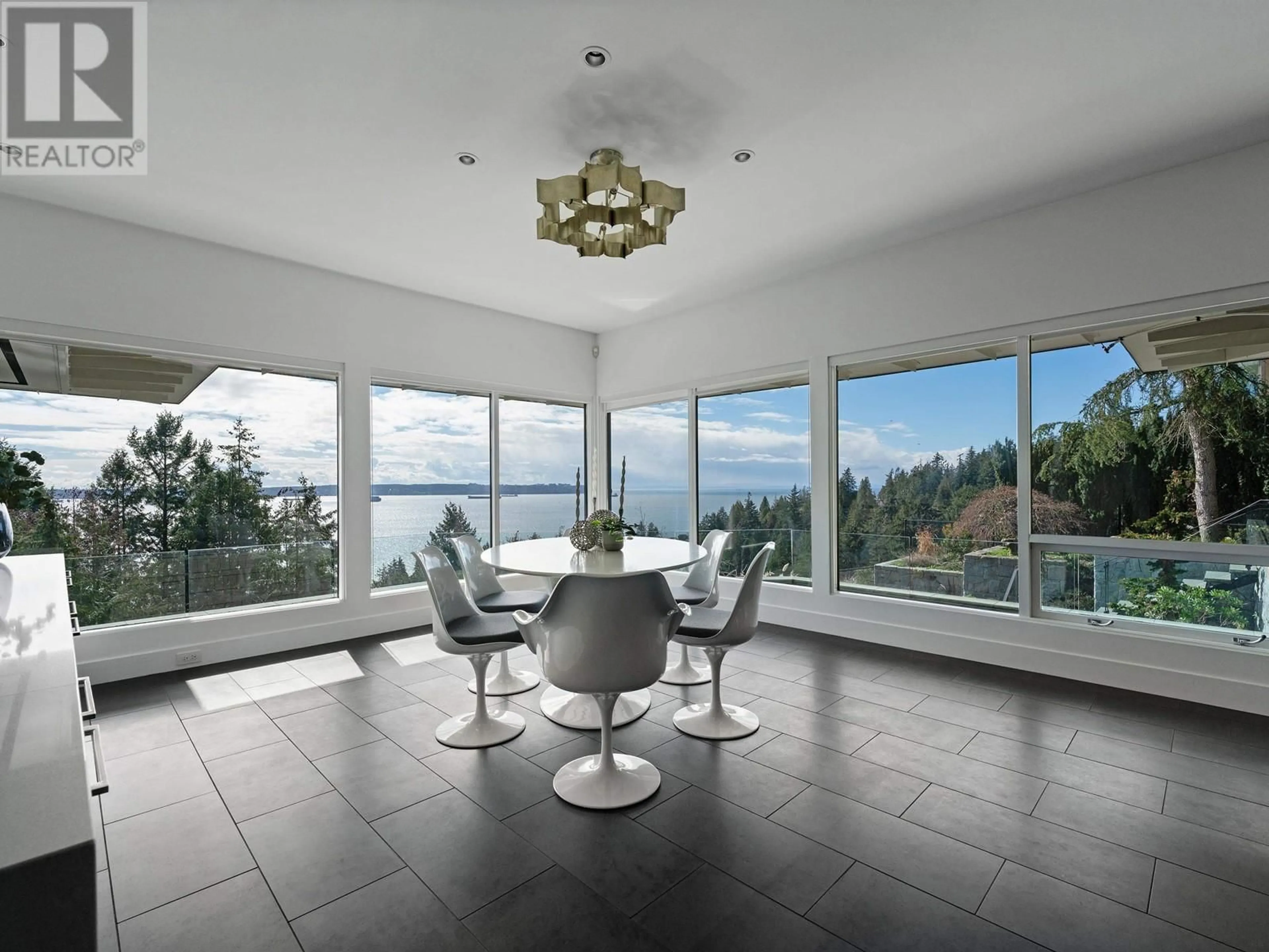 Dining room, ceramic/tile floor for 3460 ROCKVIEW PLACE, West Vancouver British Columbia V7V3H3