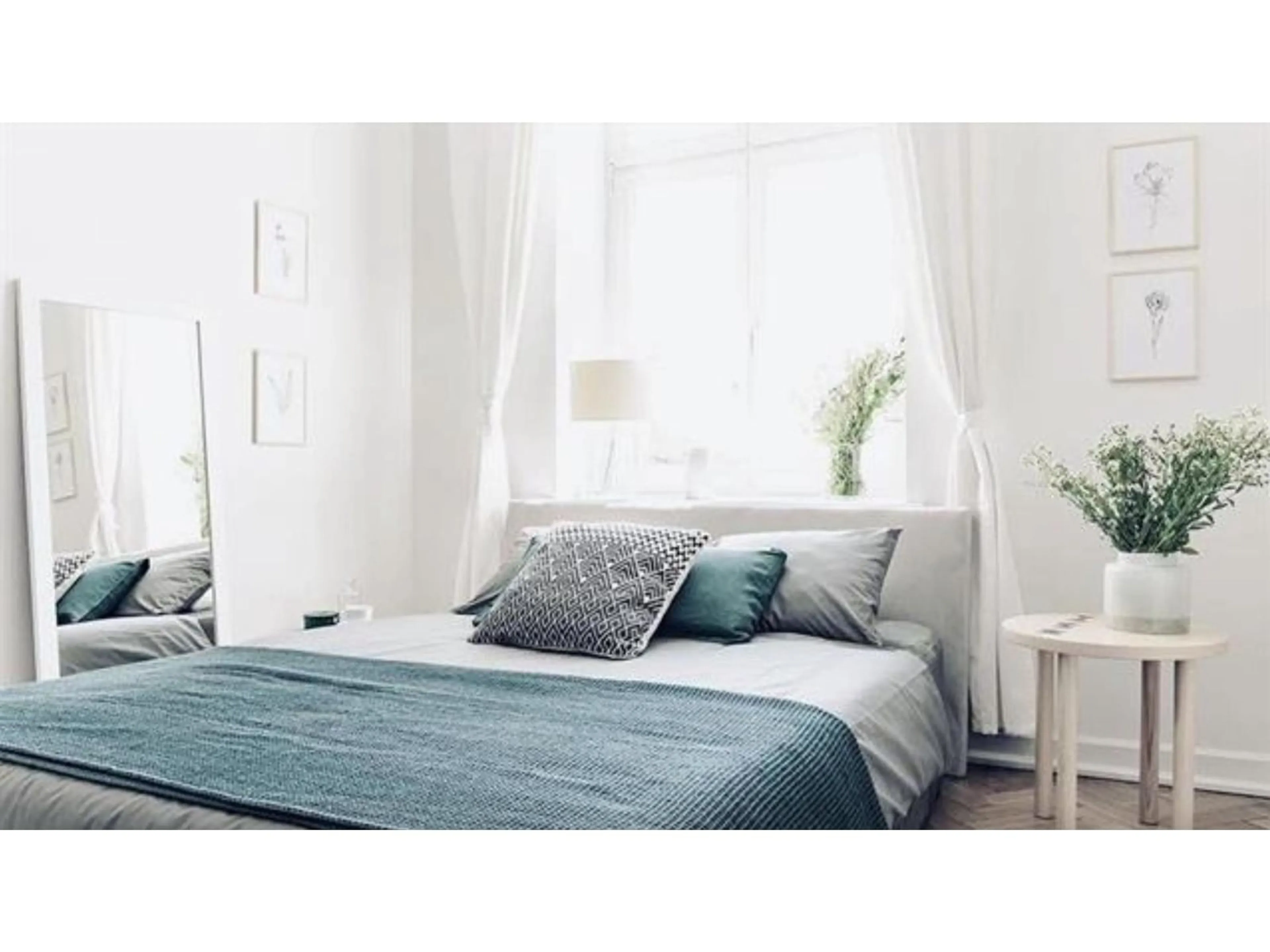 Bedroom with bed, wood/laminate floor for 103 - 10661 137A, Surrey British Columbia V3V3E7