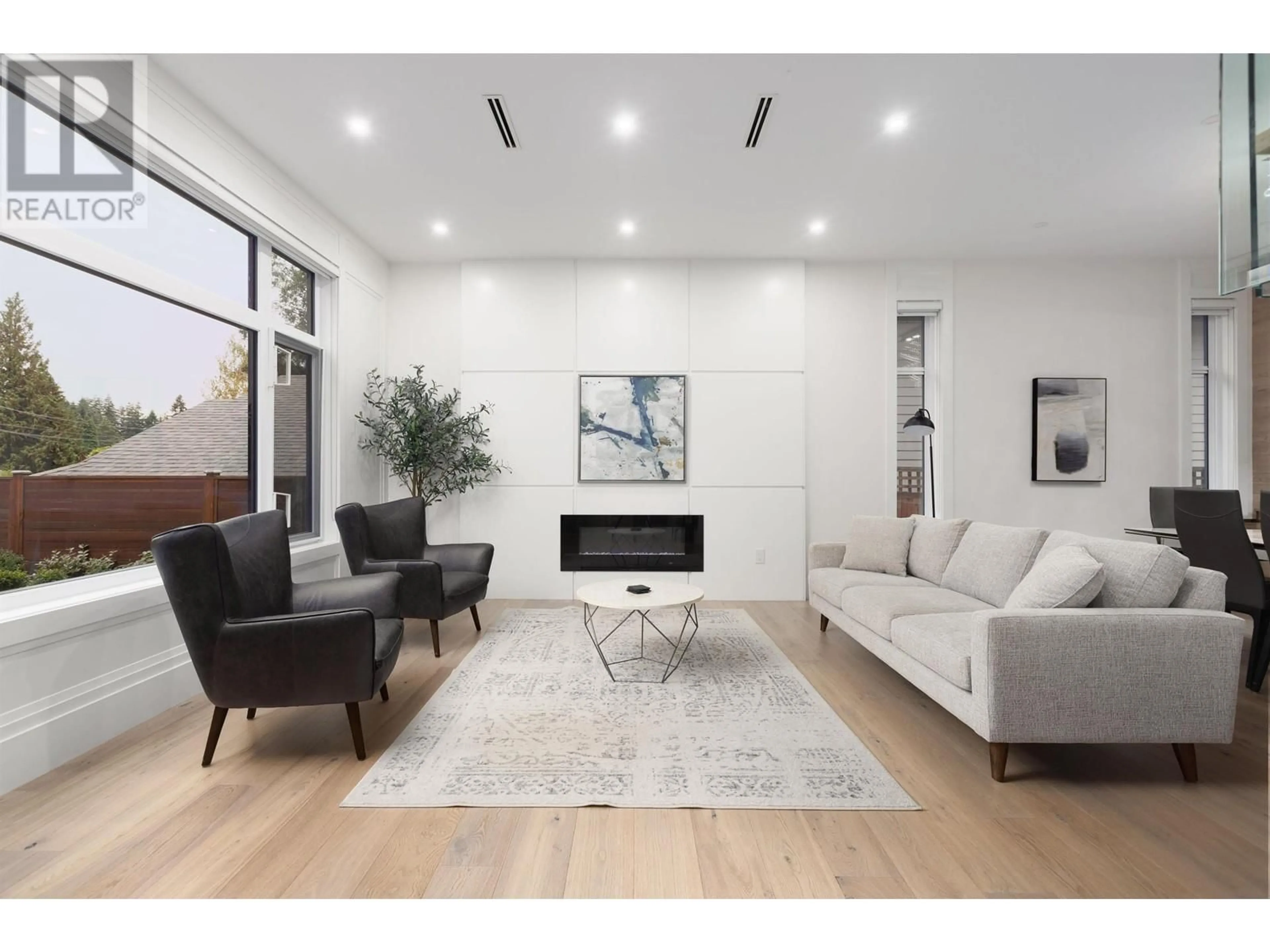 Living room with furniture, unknown for 1693 SMITH AVENUE, Coquitlam British Columbia V3J2Y4