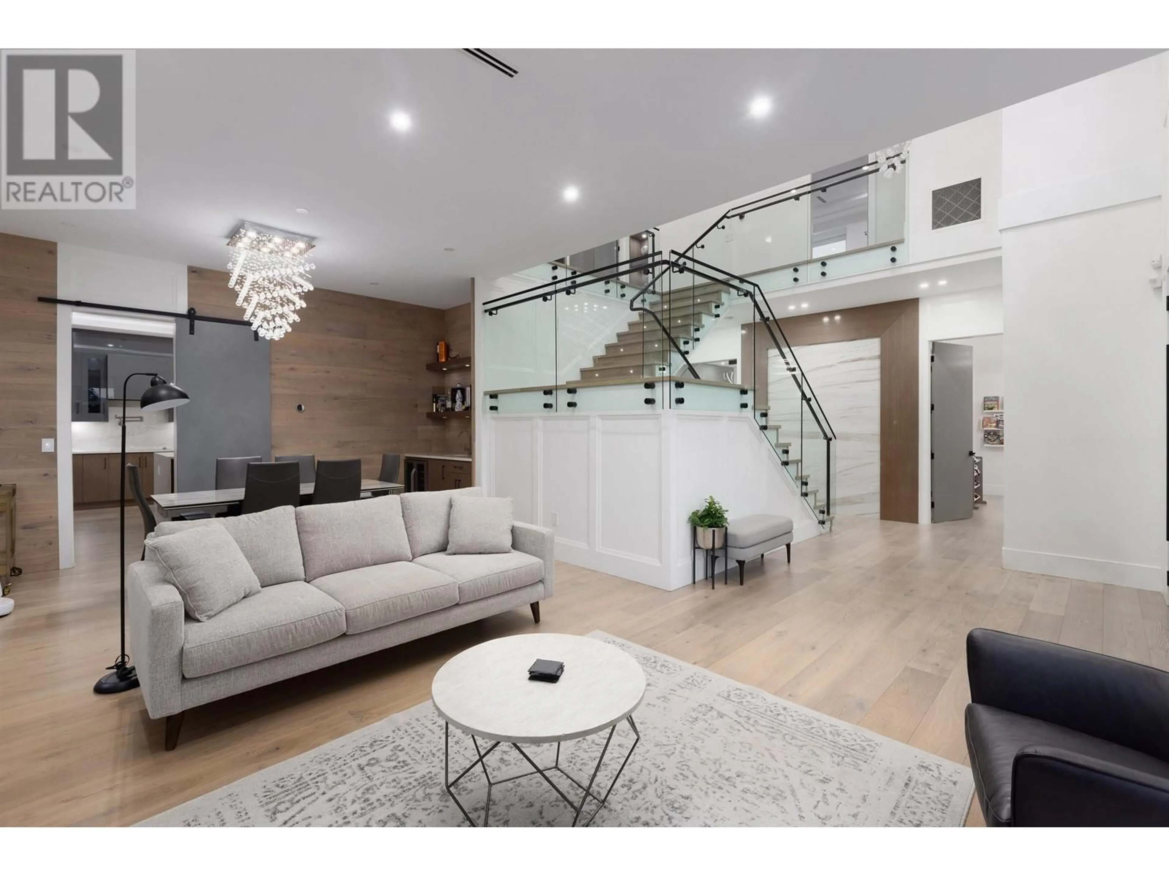 Living room with furniture, unknown for 1693 SMITH AVENUE, Coquitlam British Columbia V3J2Y4