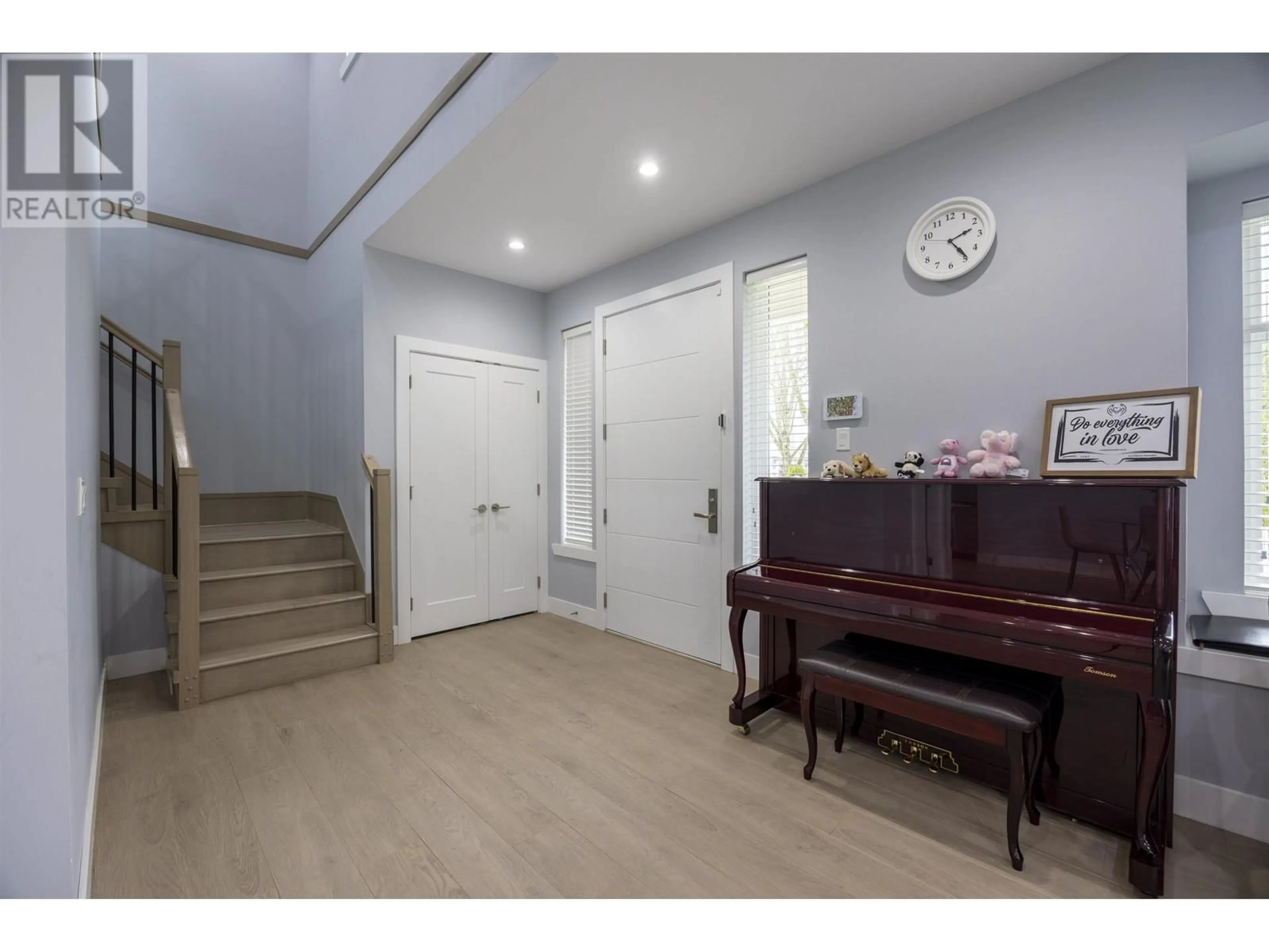 Unknown for 7588 13TH STREET, Burnaby British Columbia V3N0H3