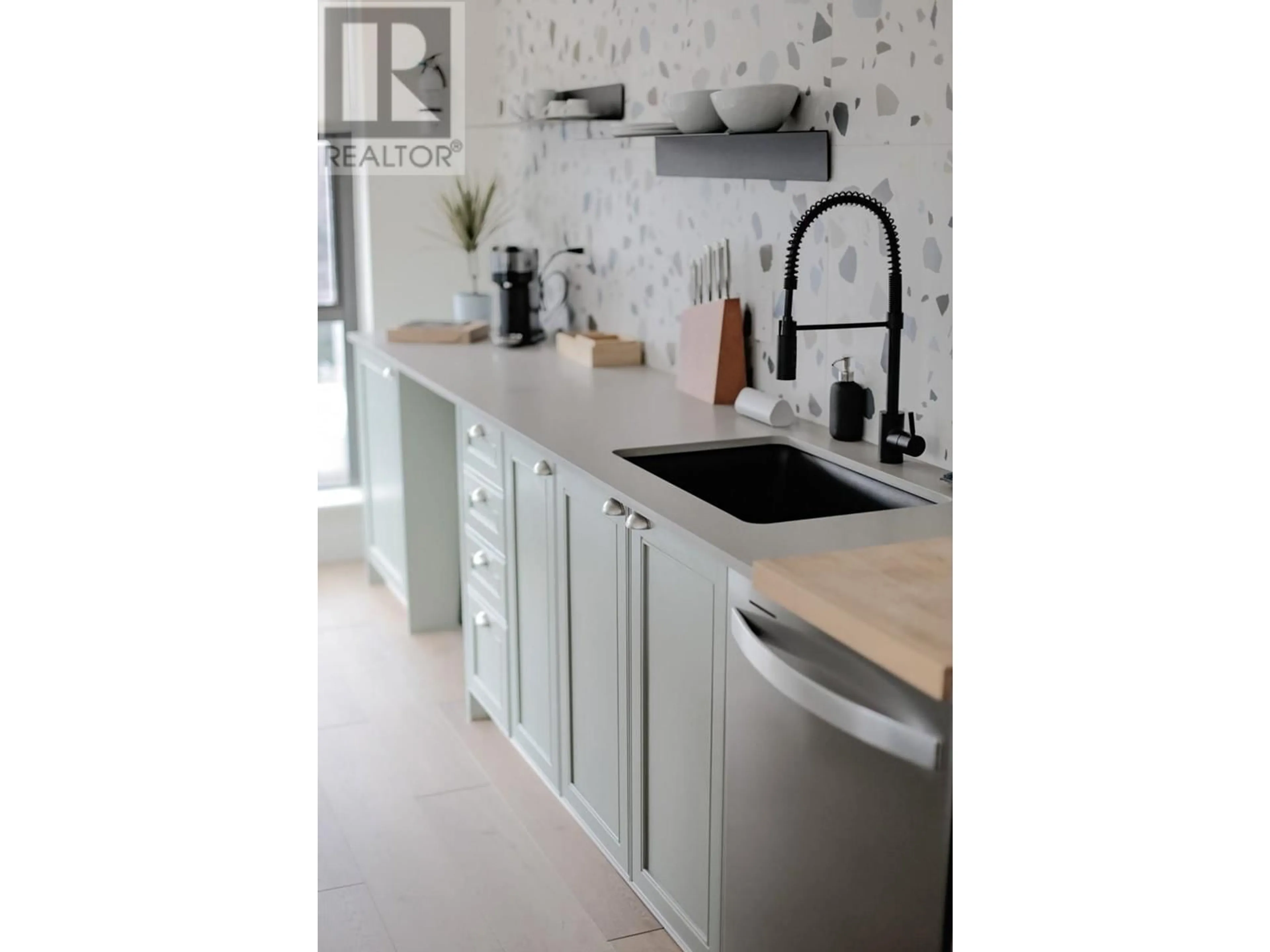 Open concept kitchen, ceramic/tile floor for 1701 - 1723 ALBERNI STREET, Vancouver British Columbia V6G3G9