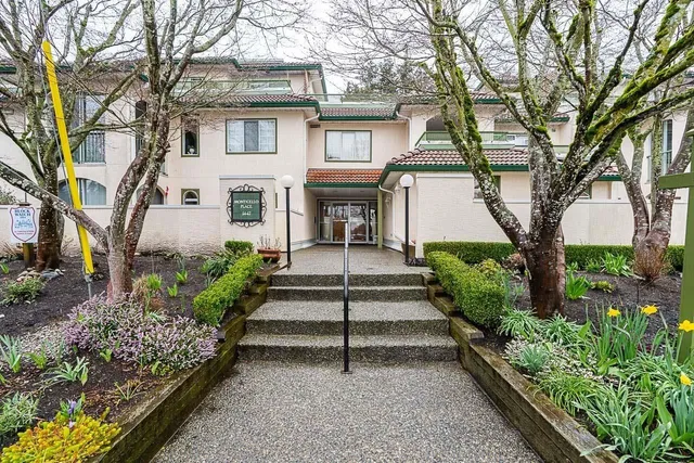 305 1447 BEST STREET, White Rock 4