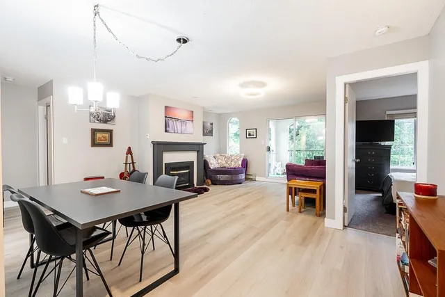 305 1447 BEST STREET, White Rock 5