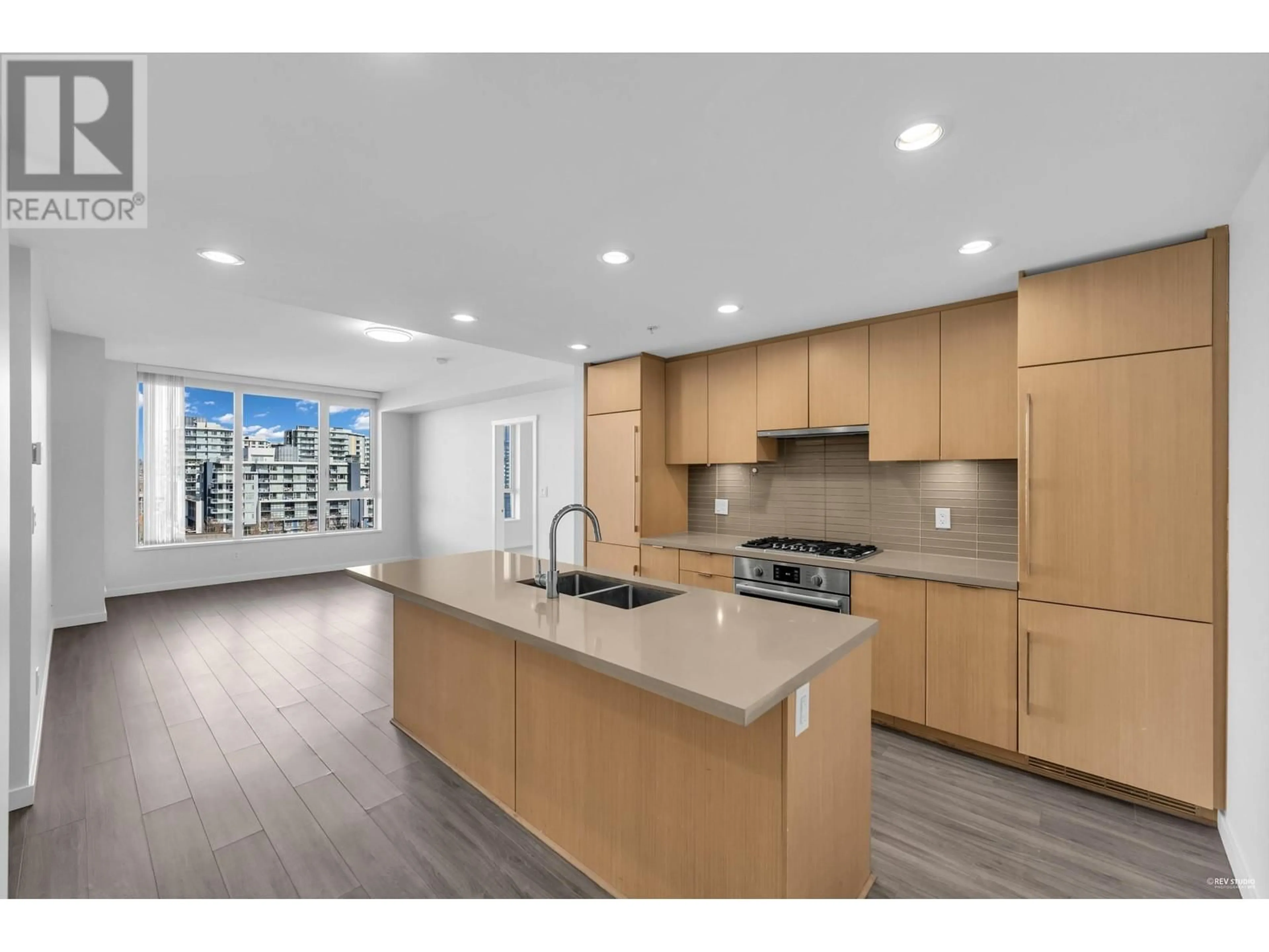 Open concept kitchen, unknown for 919 - 3333 BROWN ROAD, Richmond British Columbia V6X0P6