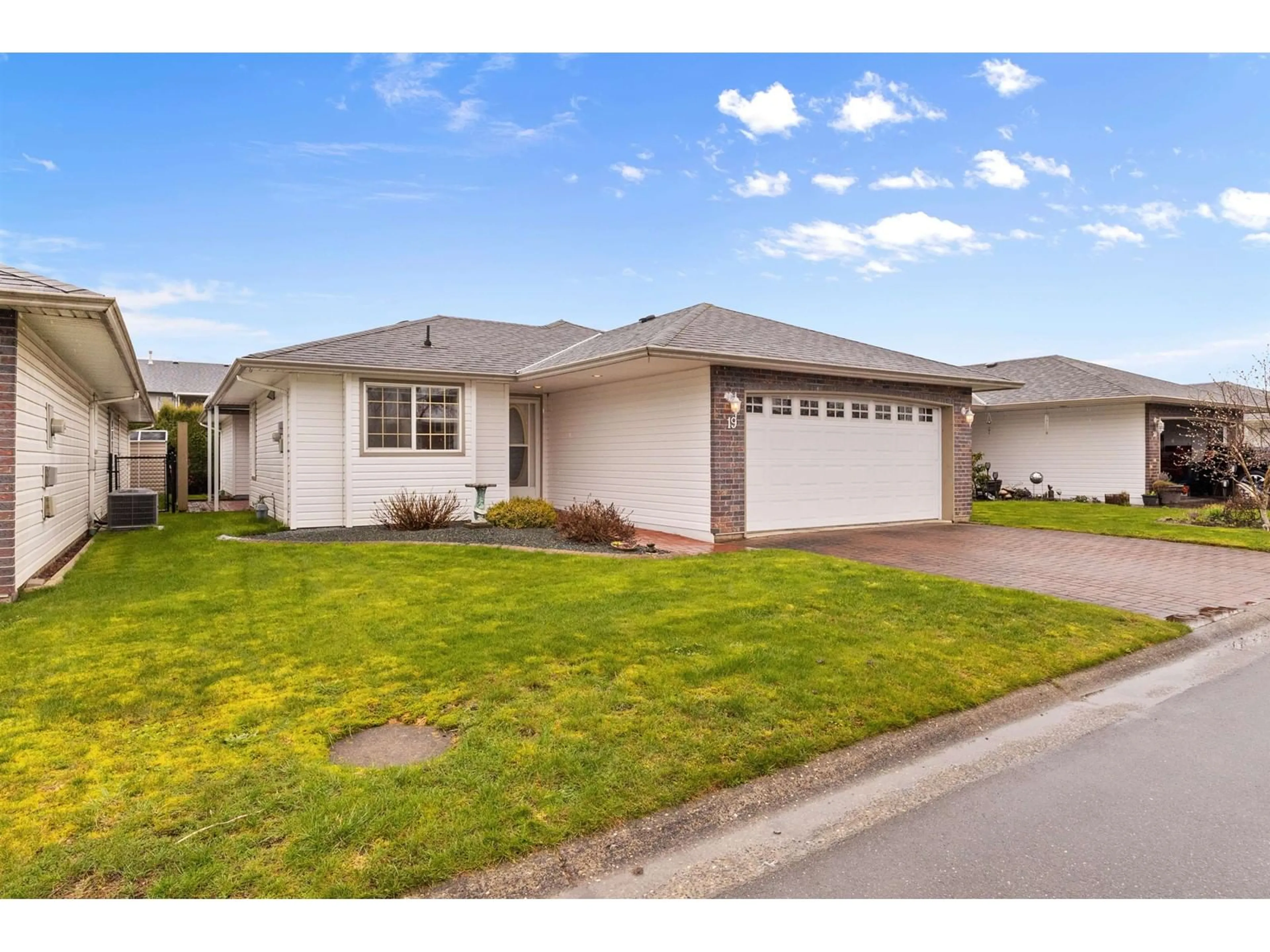 Home with vinyl exterior material, street for 19 - 7600 CHILLIWACK RIVER ROAD, Chilliwack British Columbia V2R3Z6