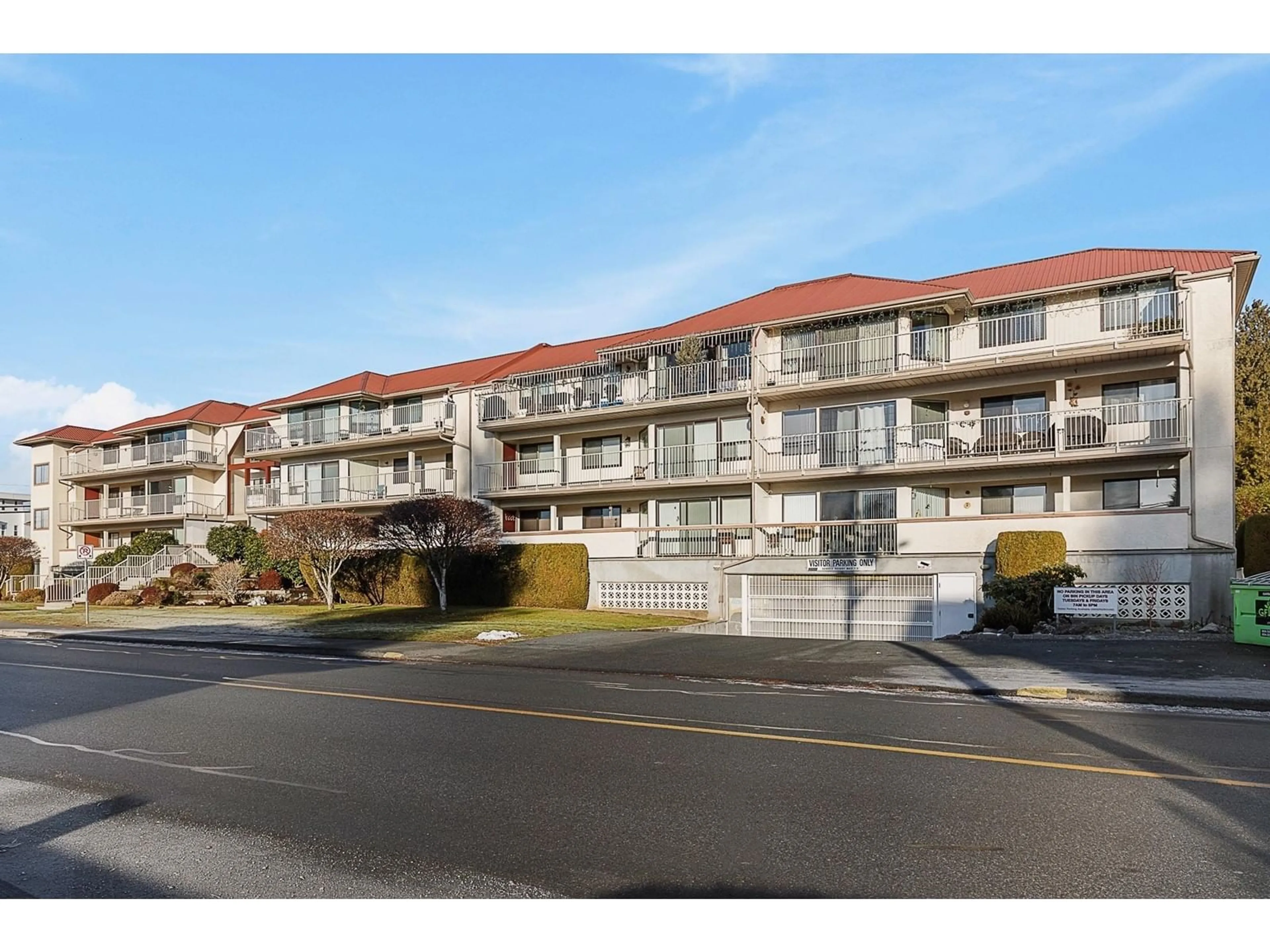 Unknown for 202 33233 E BOURQUIN CRESCENT, Abbotsford British Columbia V2S1Y2