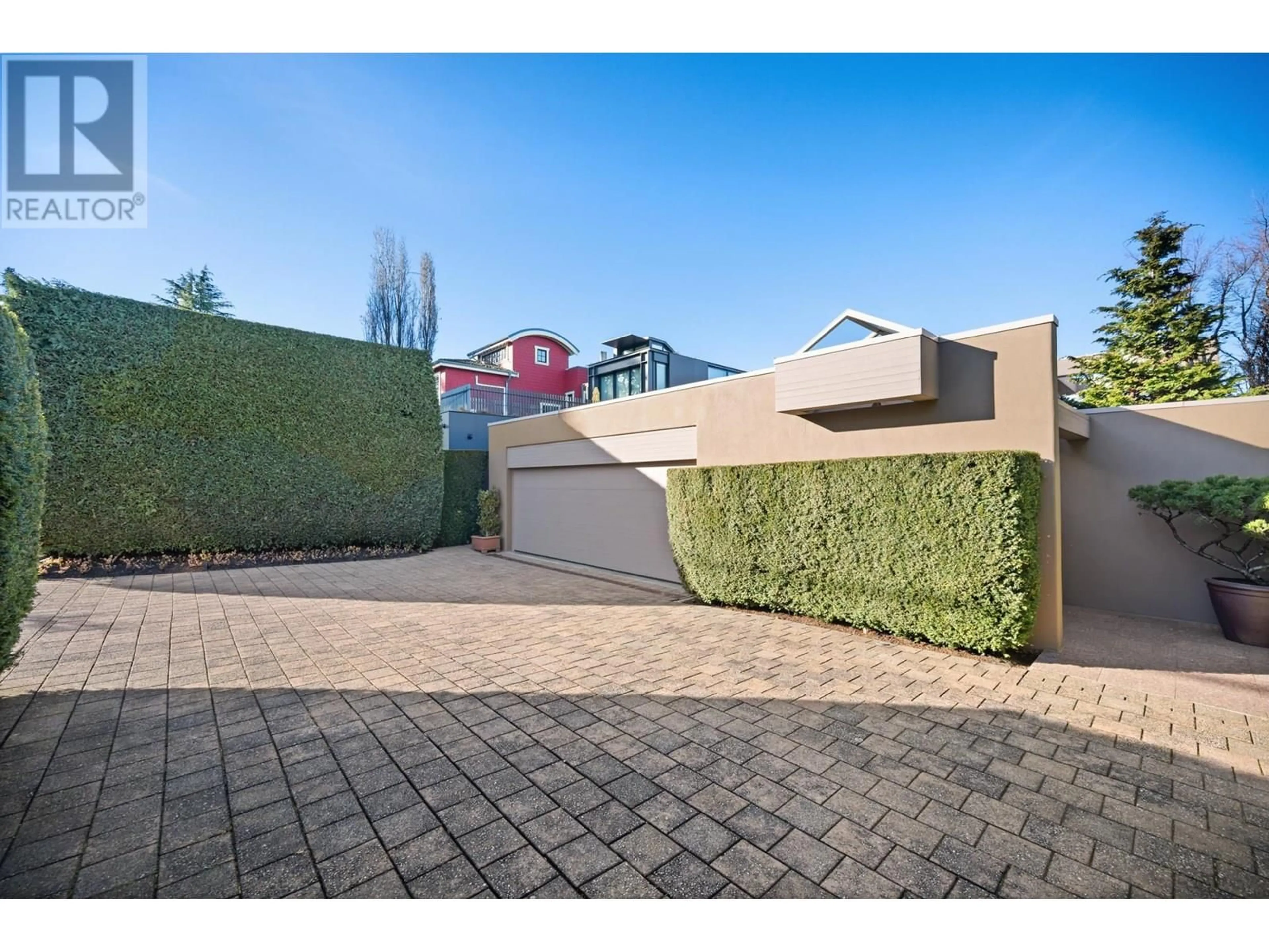A pic from outside/outdoor area/front of a property/back of a property/a pic from drone, street for 3513 POINT GREY ROAD, Vancouver British Columbia V6R1A7