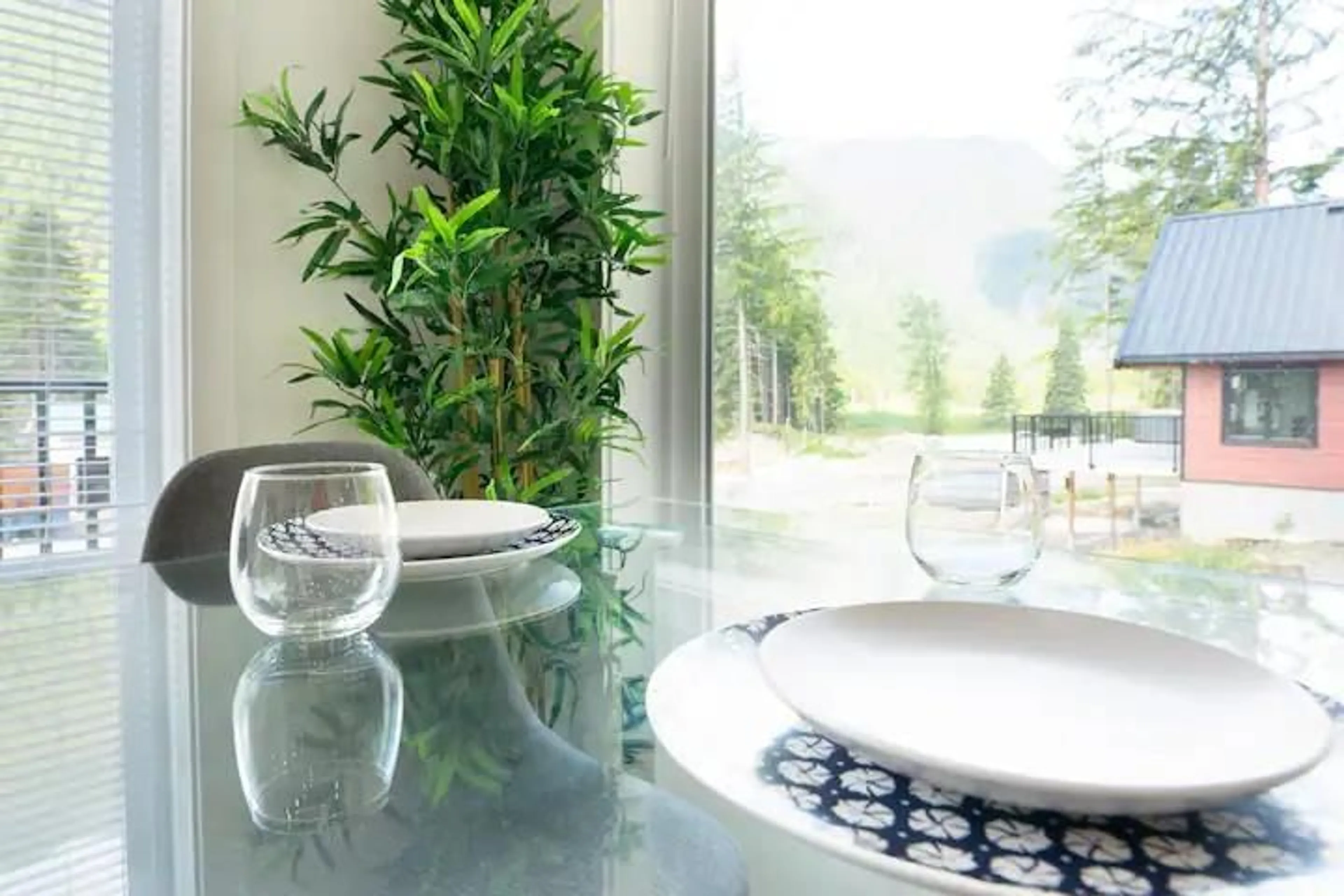 Dining room, ceramic/tile floor for HG156 OLD HOPE PRINCETON HIGHWAY, Sunshine Valley British Columbia V0X1L5