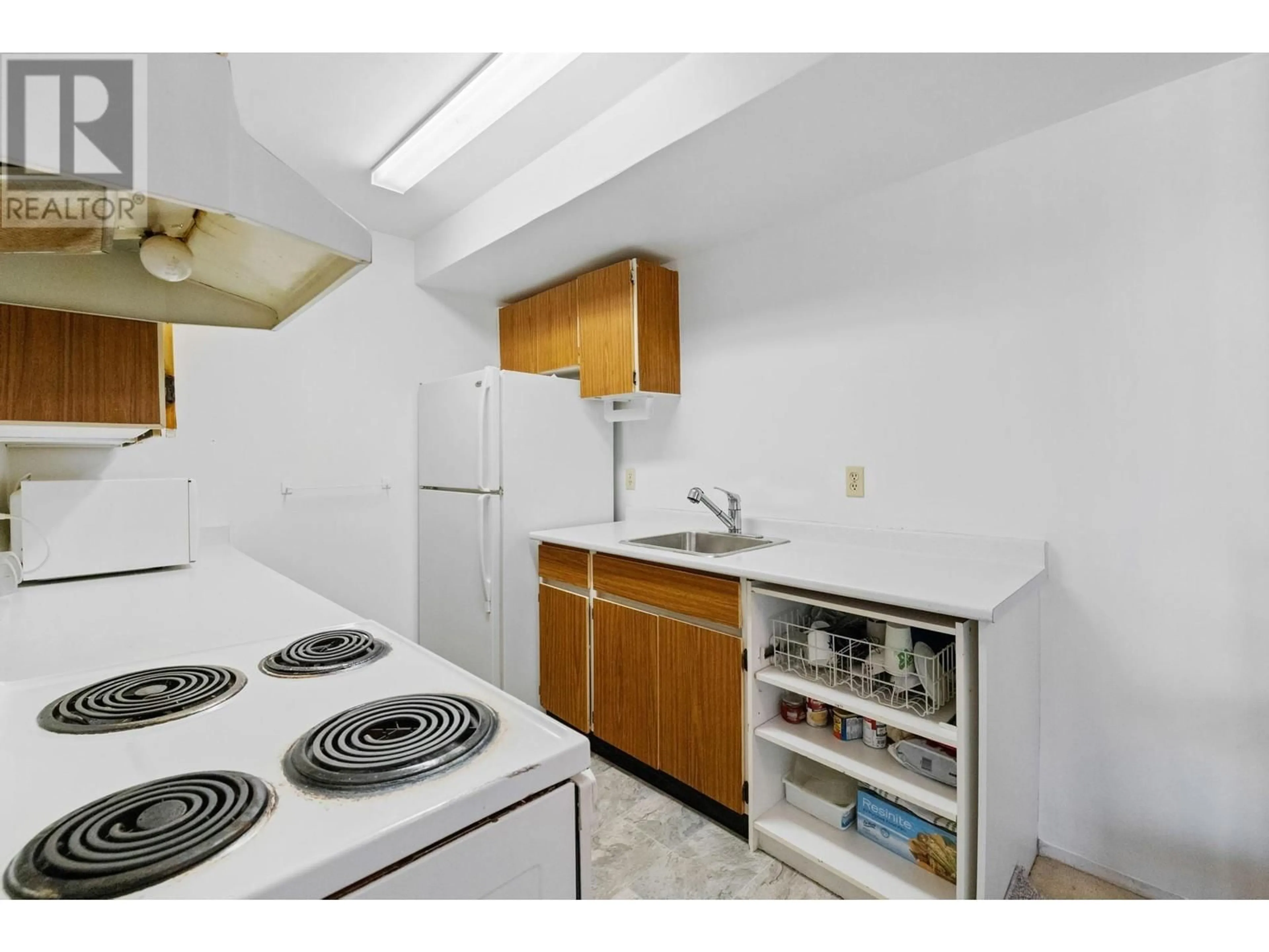 Standard kitchen, unknown for 109 - 7240 LINDSAY ROAD, Richmond British Columbia V7C3M6