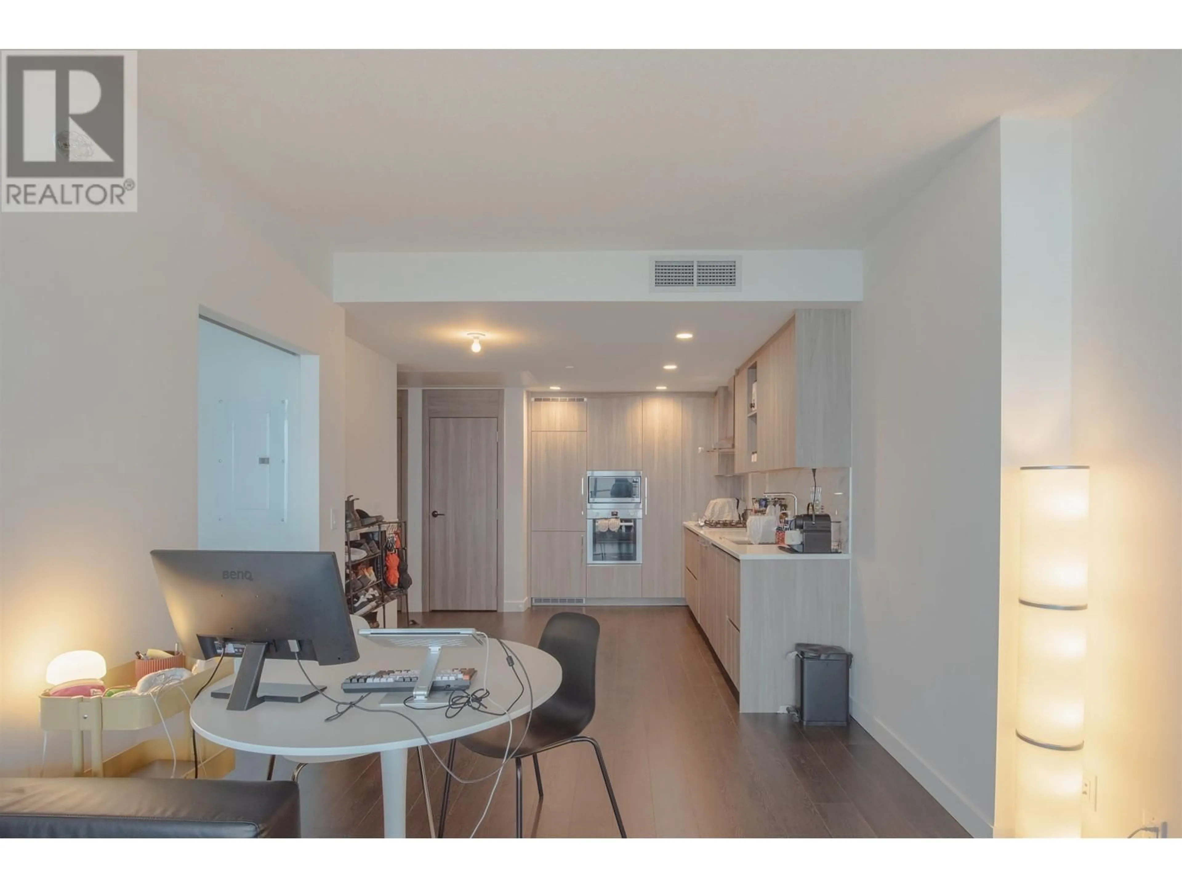 Open concept kitchen, unknown for 5305 - 4880 LOUGHEED HIGHWAY, Burnaby British Columbia V5C0N1