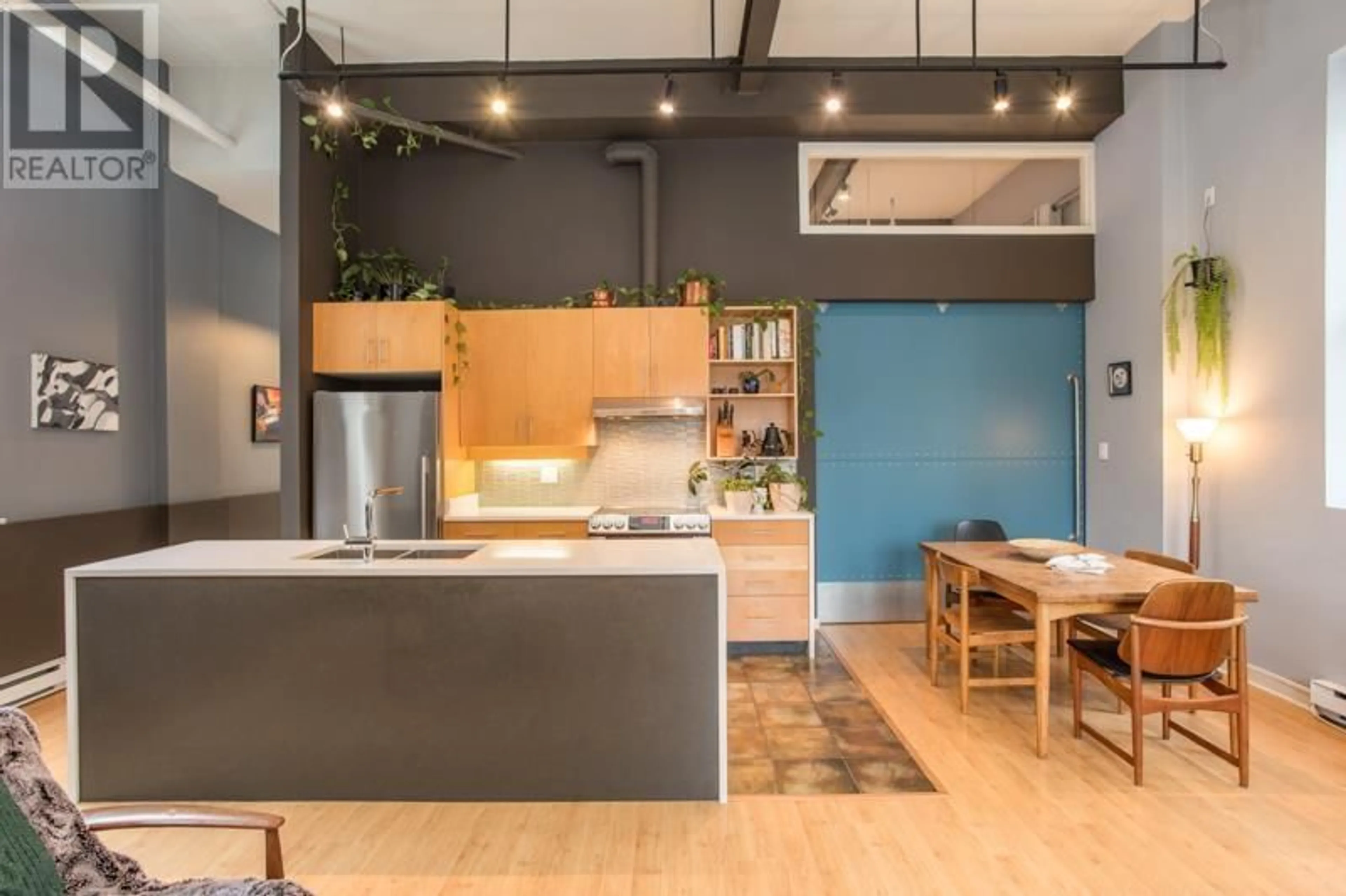 Open concept kitchen, unknown for 301 - 549 COLUMBIA STREET, New Westminster British Columbia V3L1B3